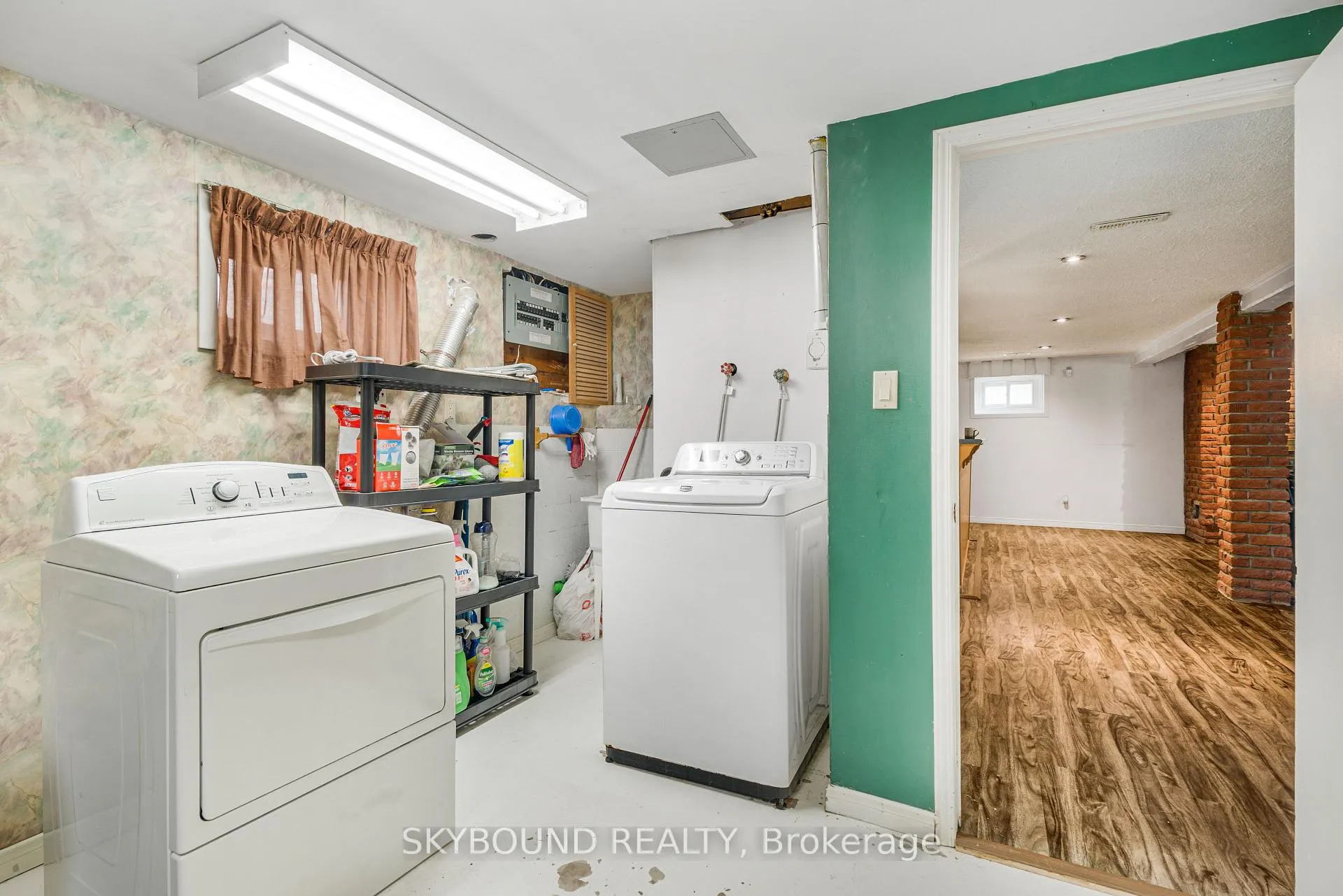 Photo 34 of 11 Addington Crescent, Brampton, Avondale — HOMEH
