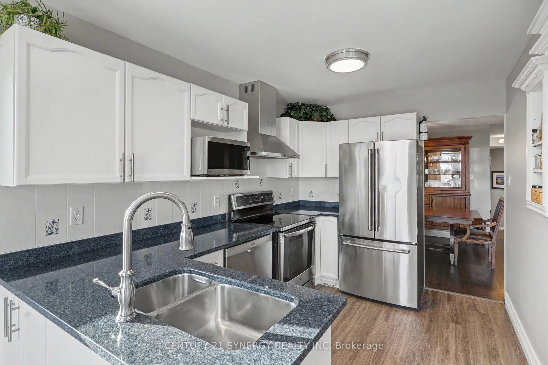 Photo 16 of 129 Ludlowe Street, Ottawa, Fallingbrook/Gardenway South — HOMEH