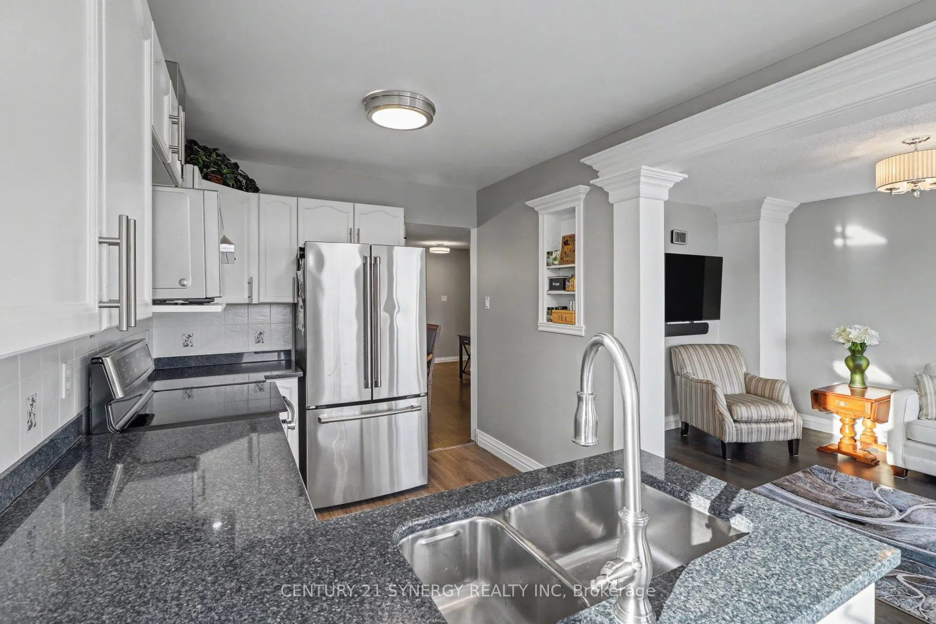 Photo 18 of 129 Ludlowe Street, Ottawa, Fallingbrook/Gardenway South — HOMEH