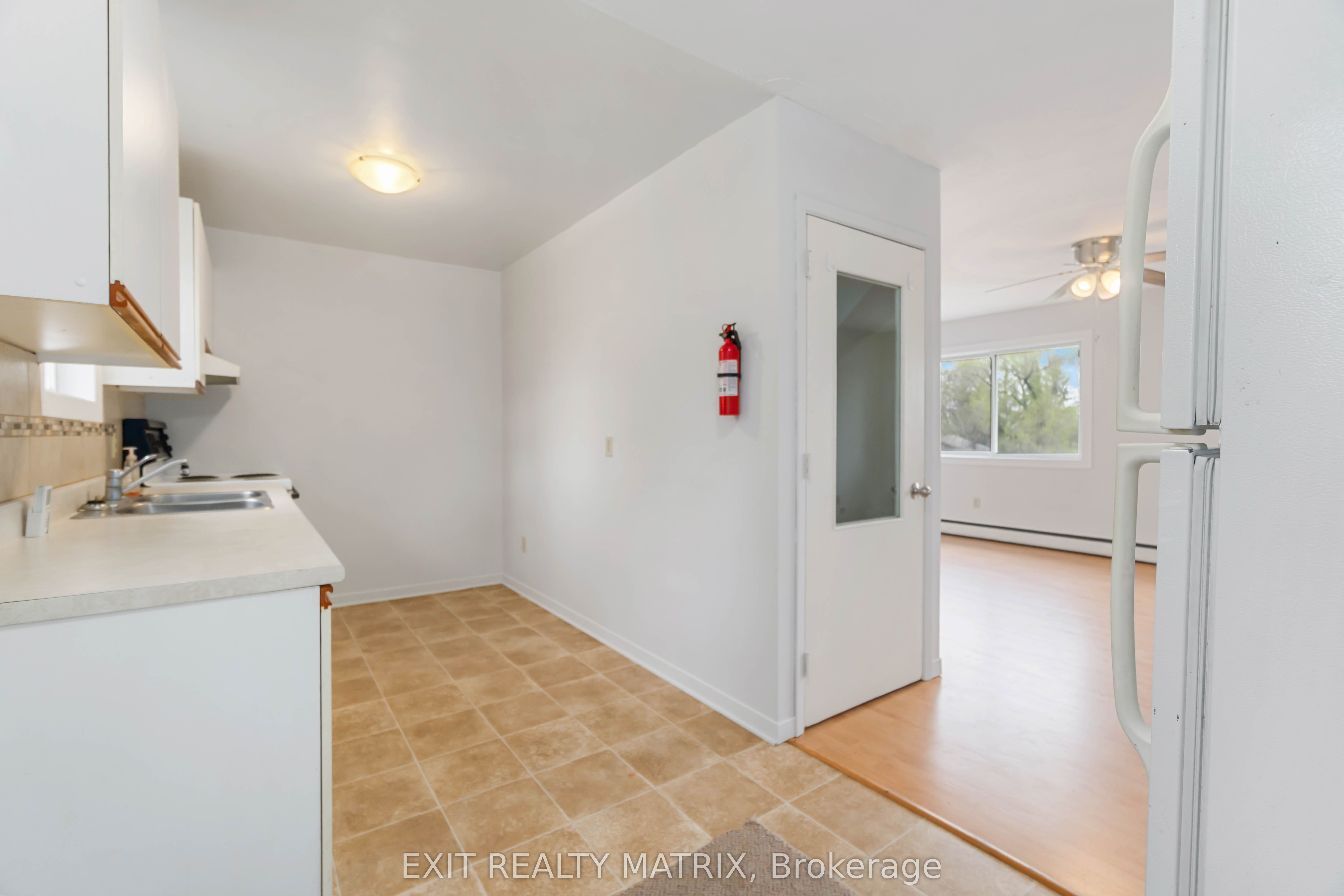 Photo 6 of Unit 2, 2039 County Rd 44, Edwardsburgh/Cardinal, Edwardsburgh/Cardinal Twp — HOMEH
