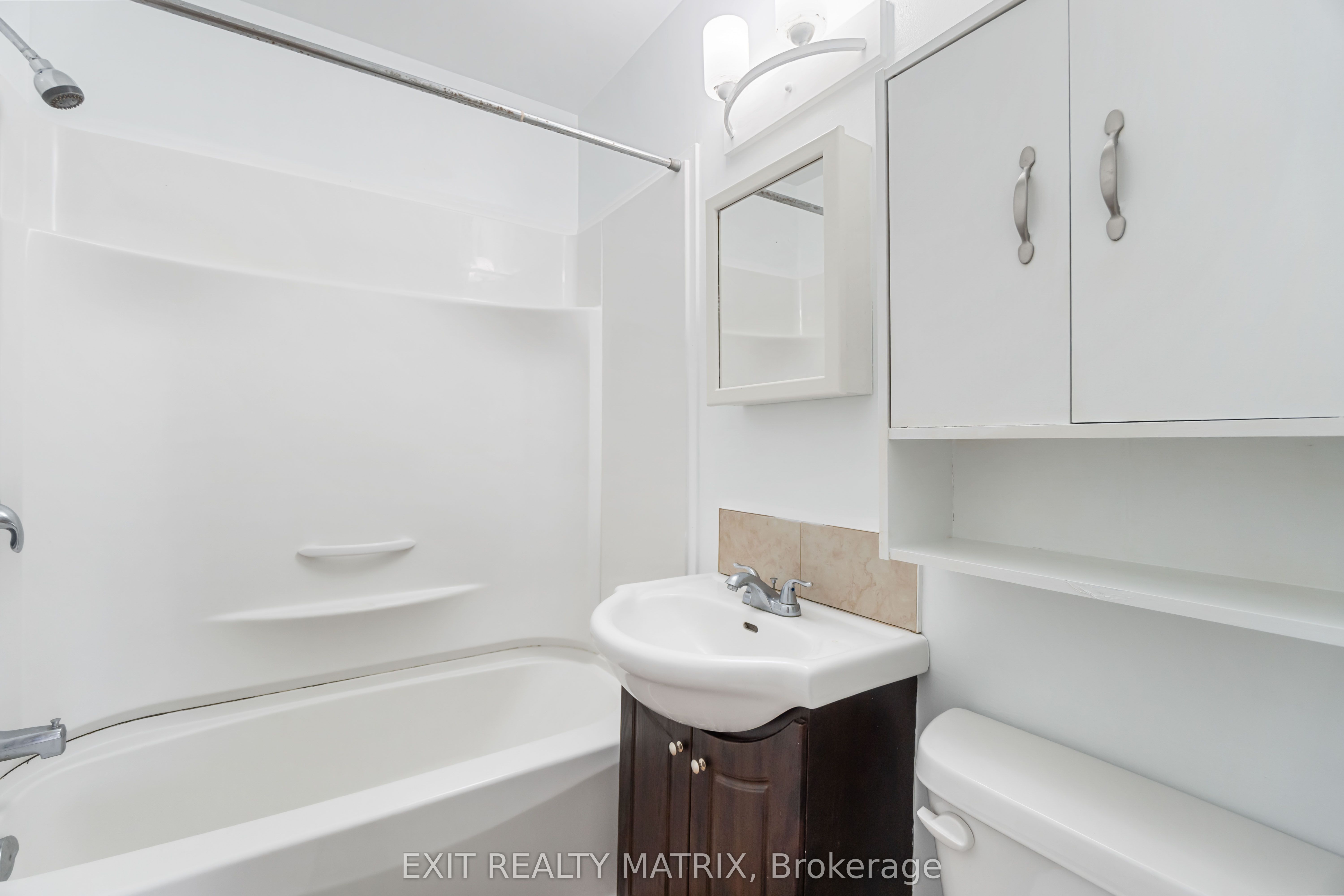 Photo 11 of Unit 2, 2039 County Rd 44, Edwardsburgh/Cardinal, Edwardsburgh/Cardinal Twp — HOMEH