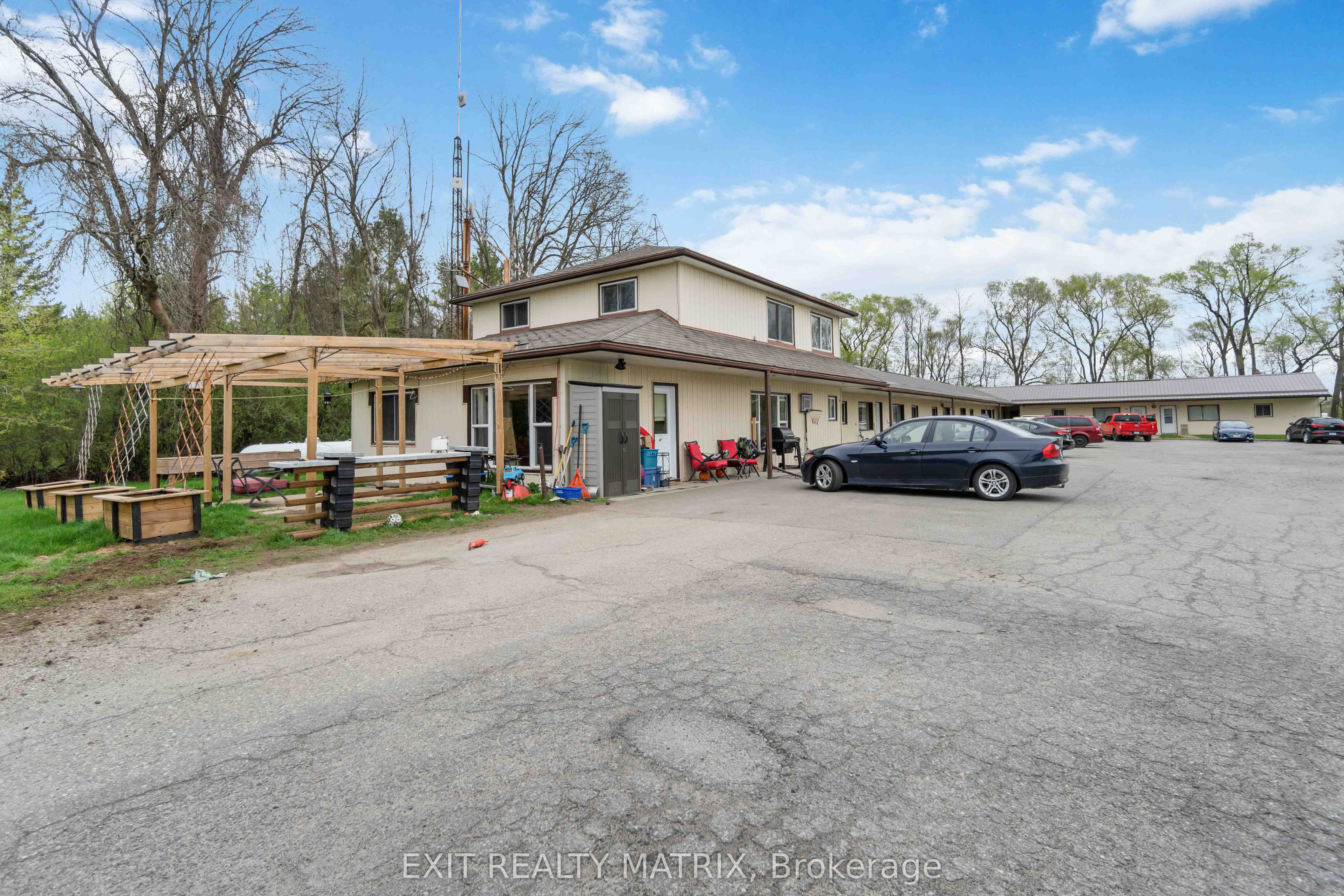 Photo 1 of Unit 2, 2039 County Rd 44, Edwardsburgh/Cardinal, Edwardsburgh/Cardinal Twp — HOMEH