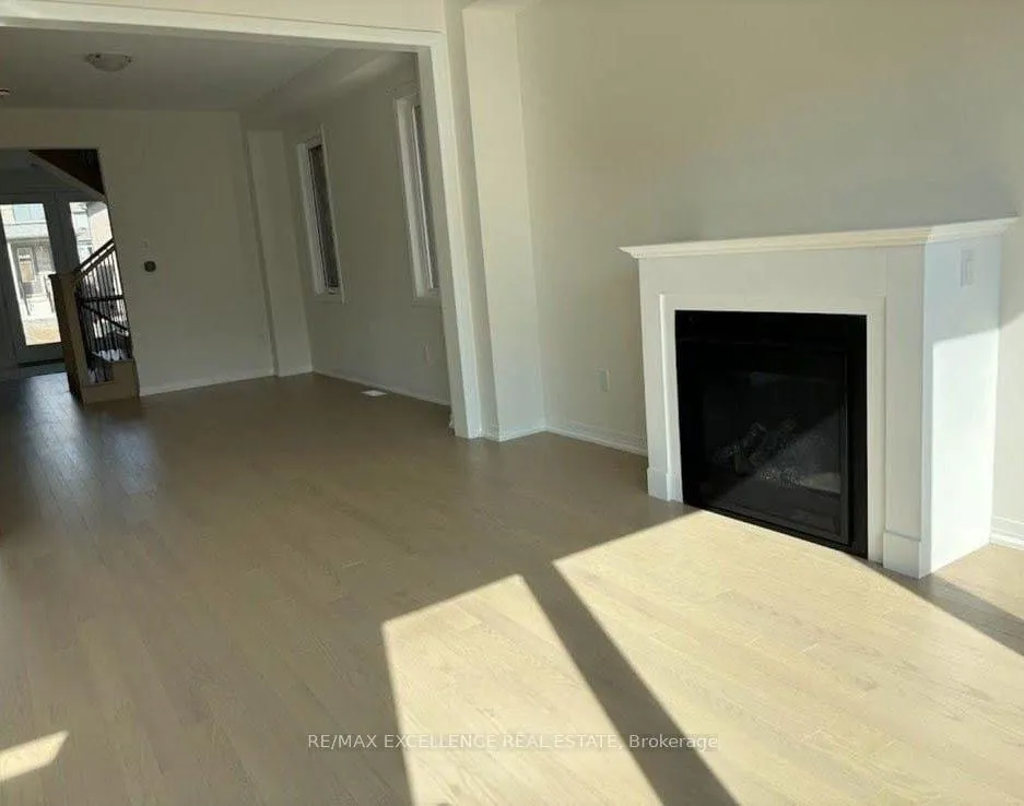 Photo 4 of 461 Robert Woolner Street S, North Dumfries — HOMEH