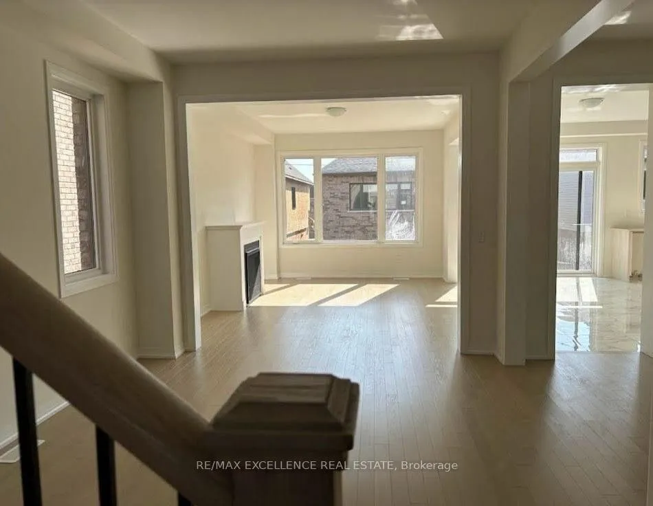 Photo 5 of 461 Robert Woolner Street S, North Dumfries — HOMEH