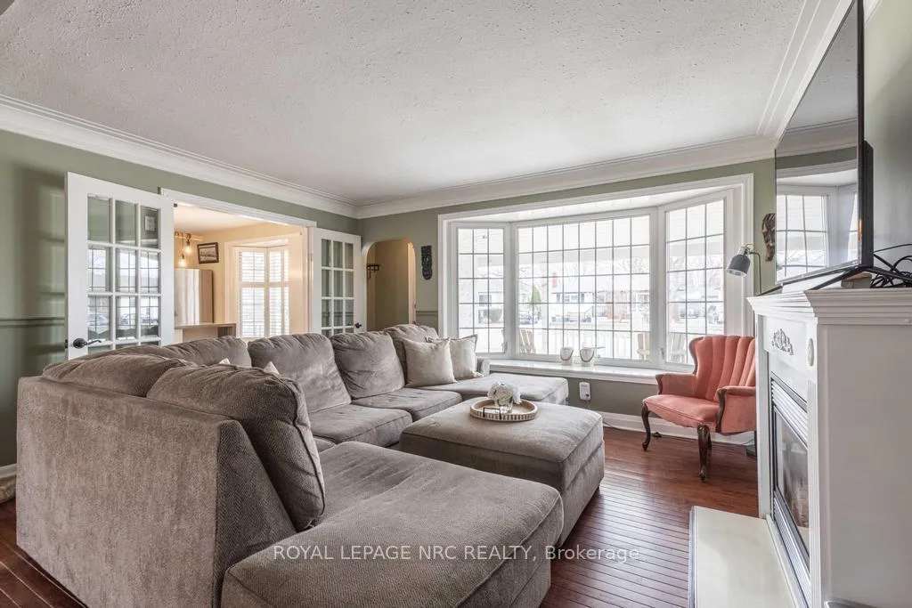 Photo 9 of 14 Duncan Drive, St. Catharines, Vine/Linwell — HOMEH