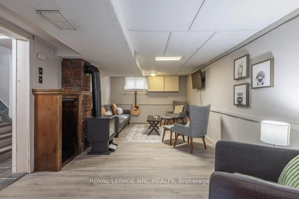 Photo 25 of 14 Duncan Drive, St. Catharines, Vine/Linwell — HOMEH