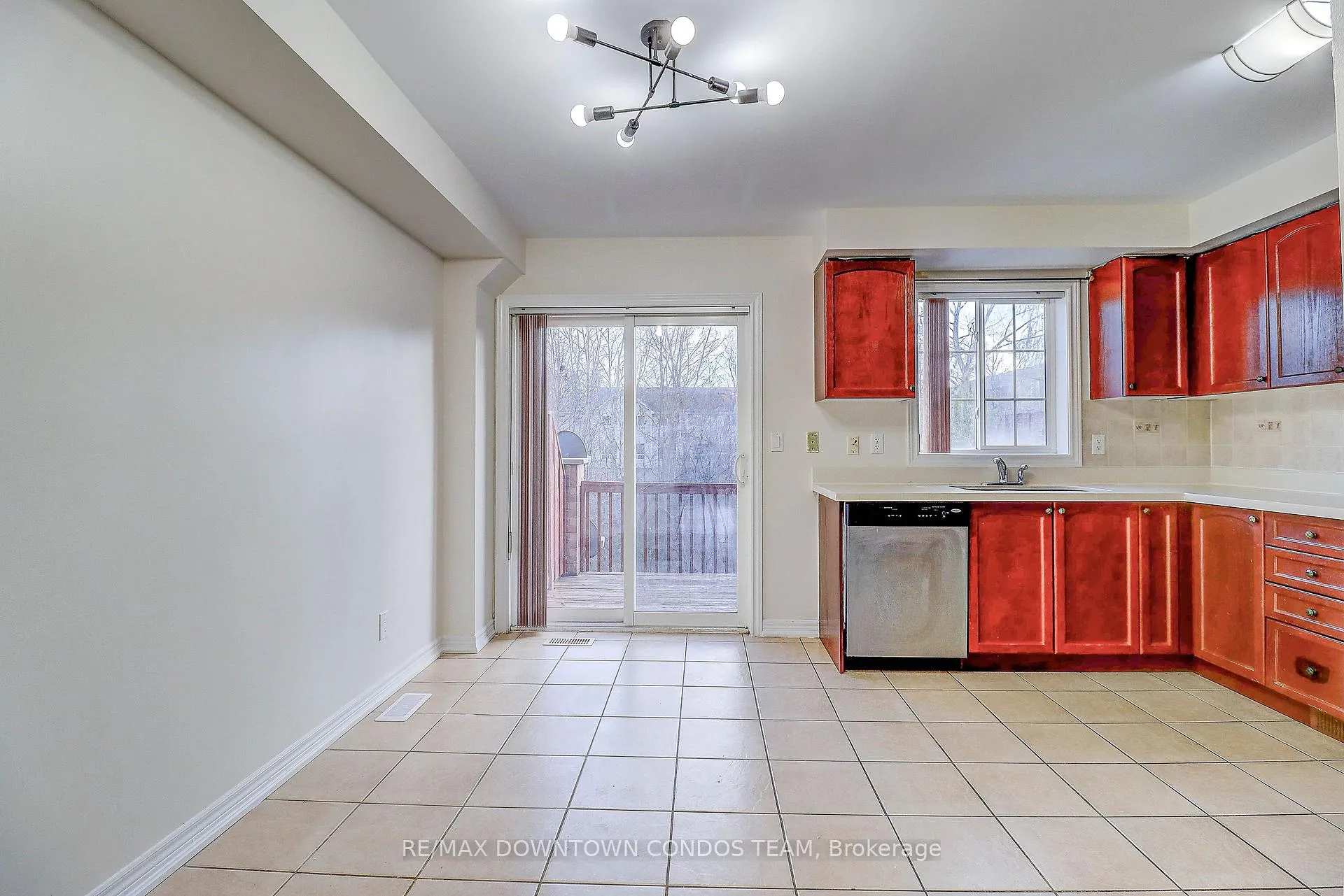 Photo 12 of 4271A Lawrence Avenue E, Scarborough, West Hill — HOMEH