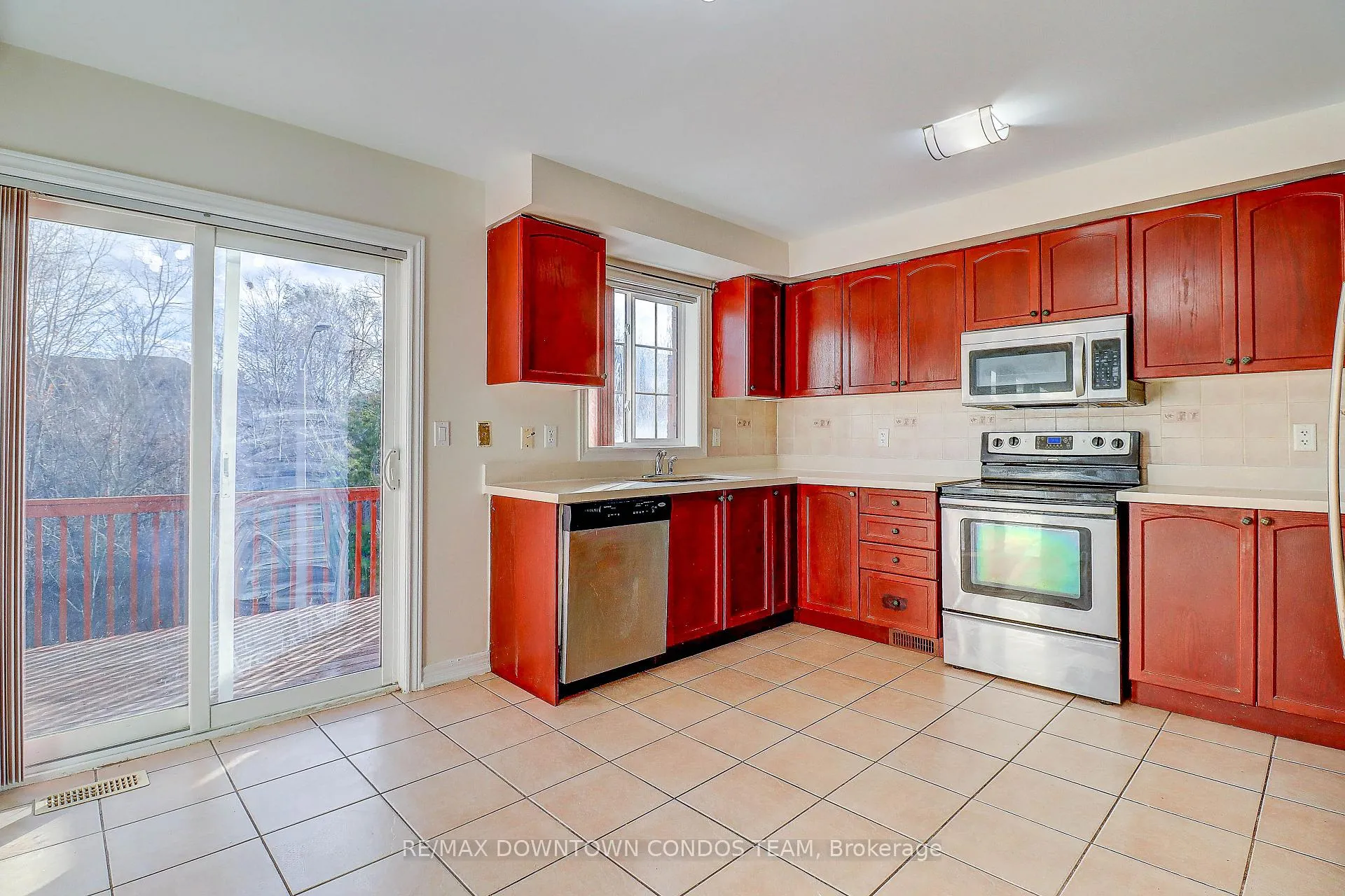 Photo 17 of 4271A Lawrence Avenue E, Scarborough, West Hill — HOMEH