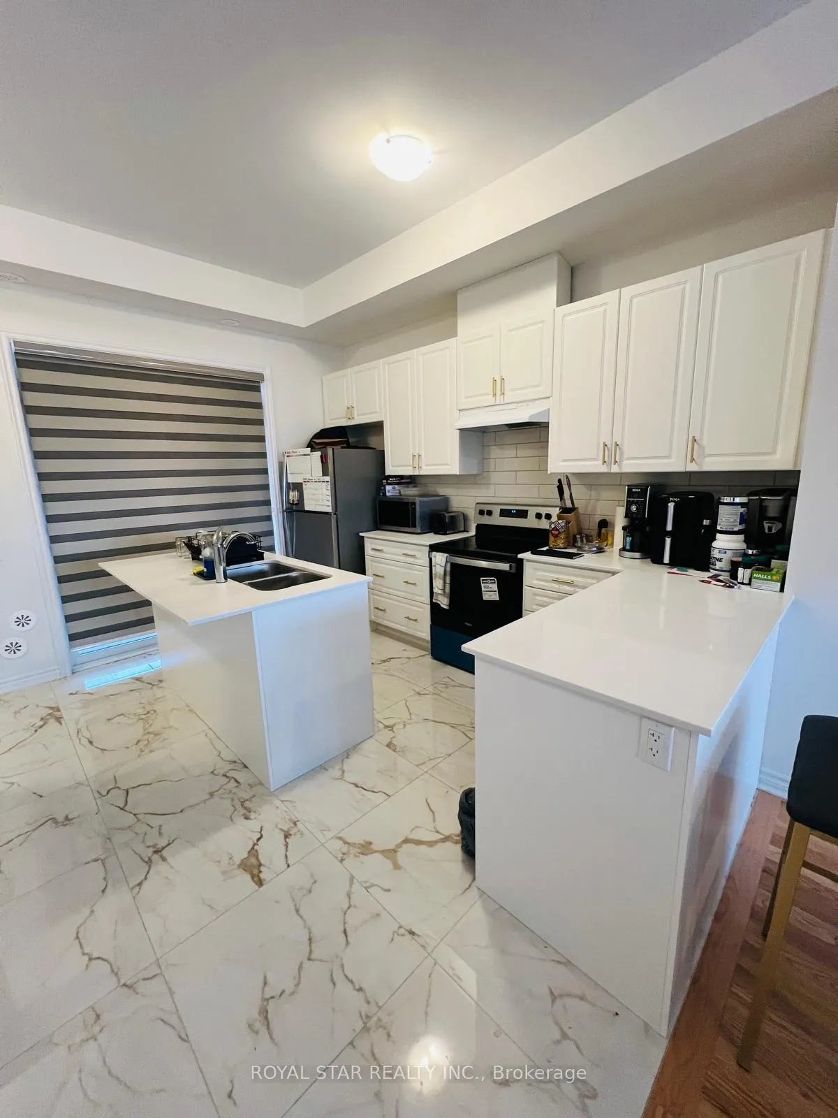 Photo 5 of 73 Inverary Crescent, Vaughan, Elder Mills — HOMEH