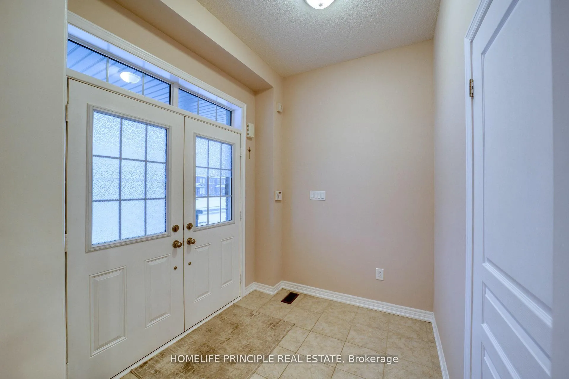 Photo 4 of 66 East'S Corners Boulevard, Vaughan, Kleinburg — HOMEH