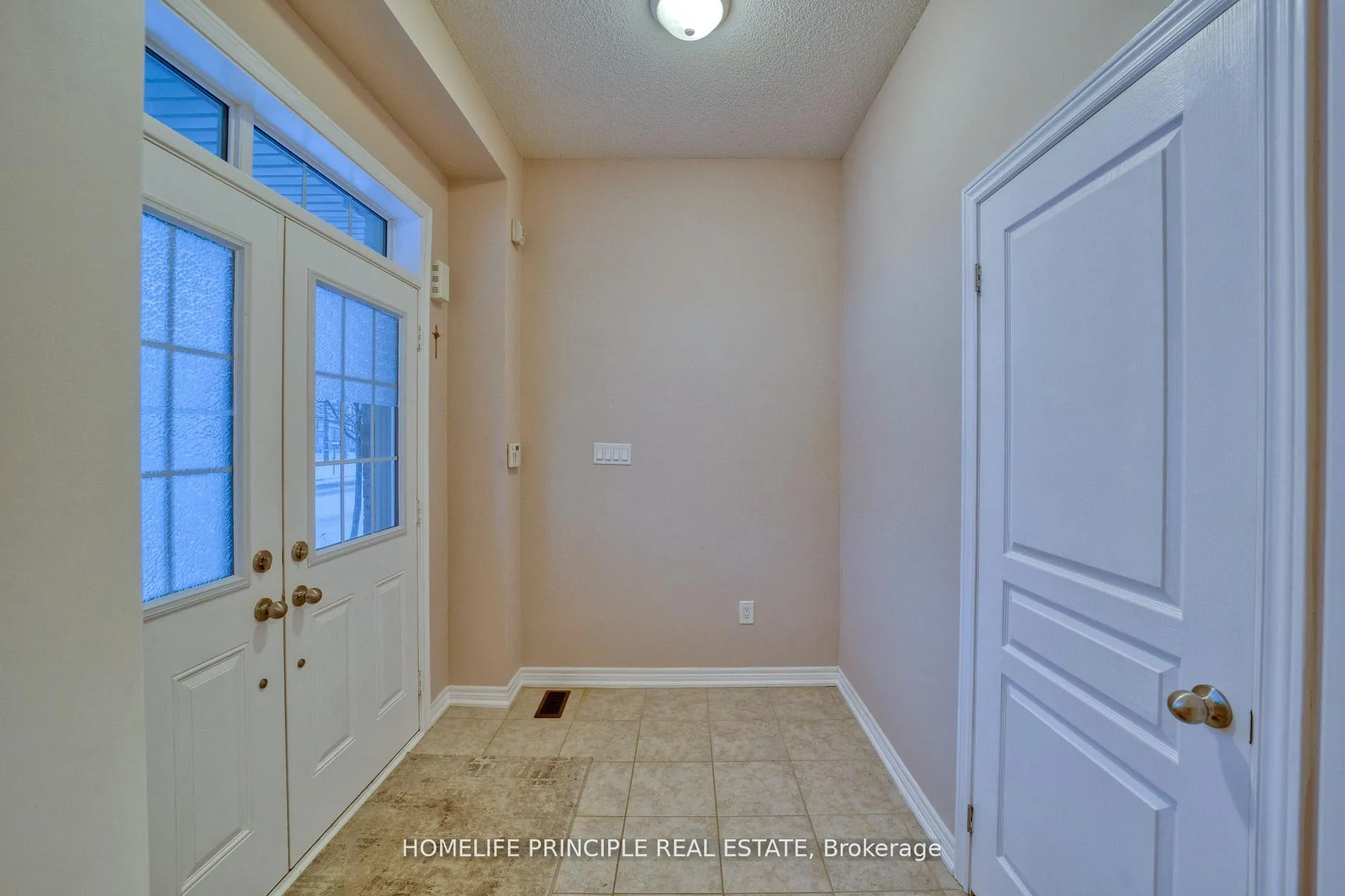 Photo 5 of 66 East'S Corners Boulevard, Vaughan, Kleinburg — HOMEH