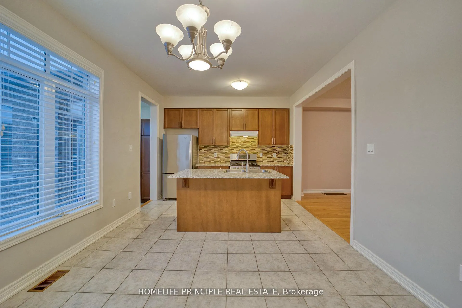 Photo 9 of 66 East'S Corners Boulevard, Vaughan, Kleinburg — HOMEH