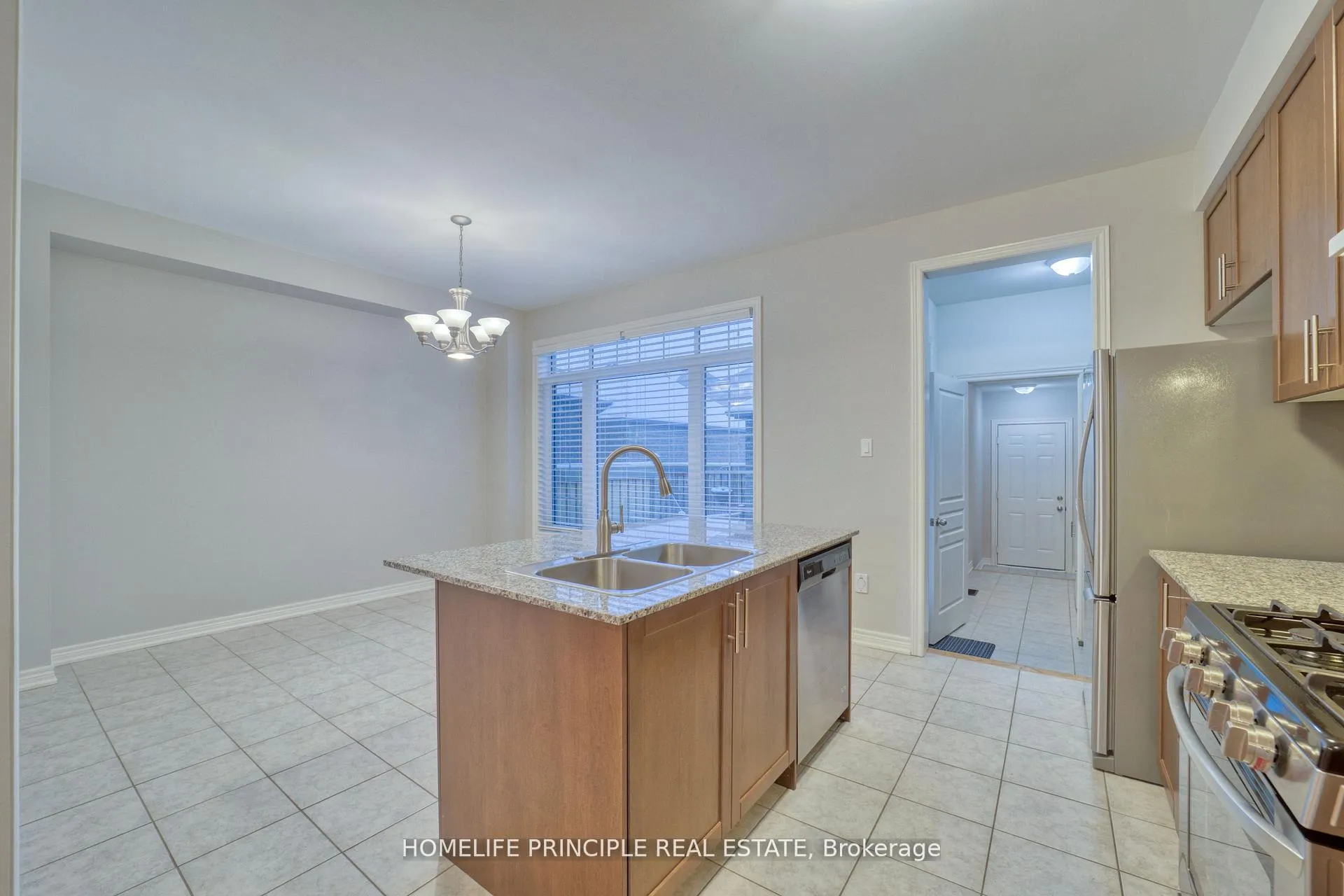 Photo 11 of 66 East'S Corners Boulevard, Vaughan, Kleinburg — HOMEH