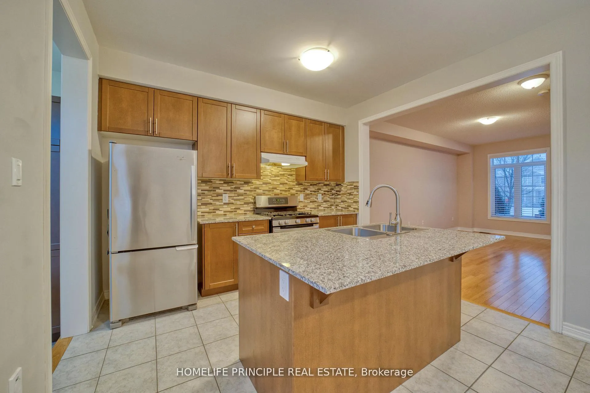Photo 14 of 66 East'S Corners Boulevard, Vaughan, Kleinburg — HOMEH