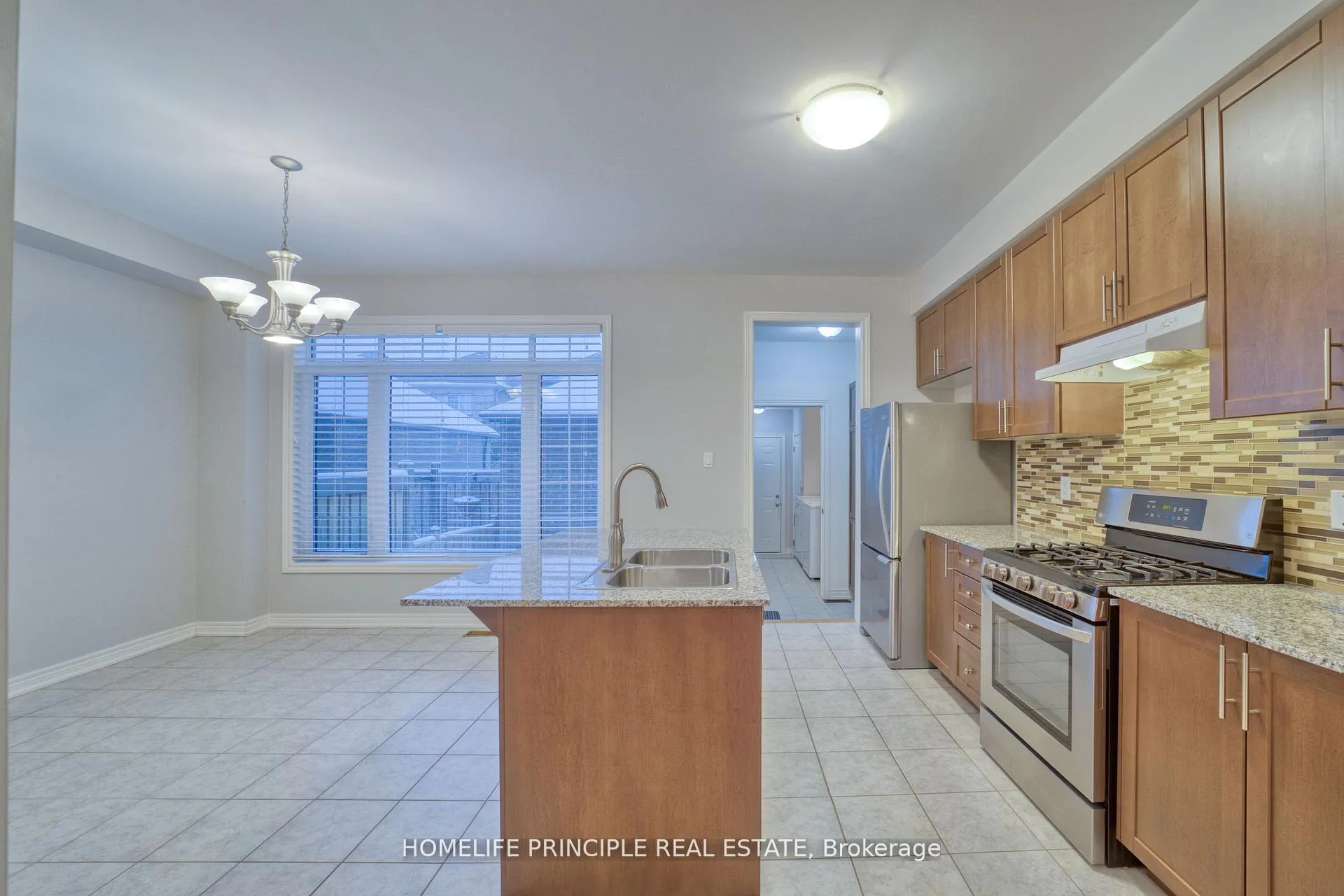 Photo 16 of 66 East'S Corners Boulevard, Vaughan, Kleinburg — HOMEH