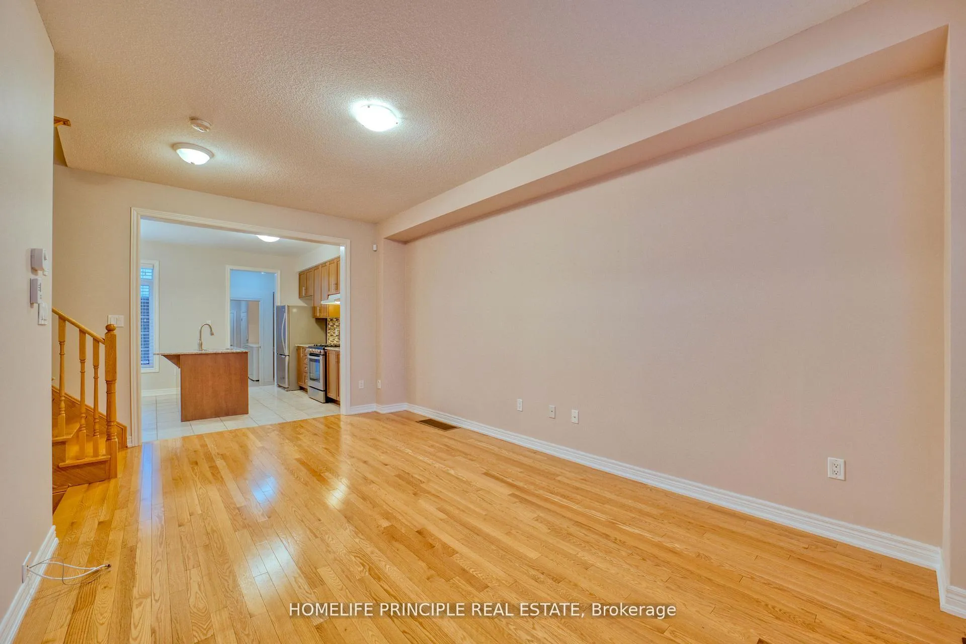 Photo 24 of 66 East'S Corners Boulevard, Vaughan, Kleinburg — HOMEH
