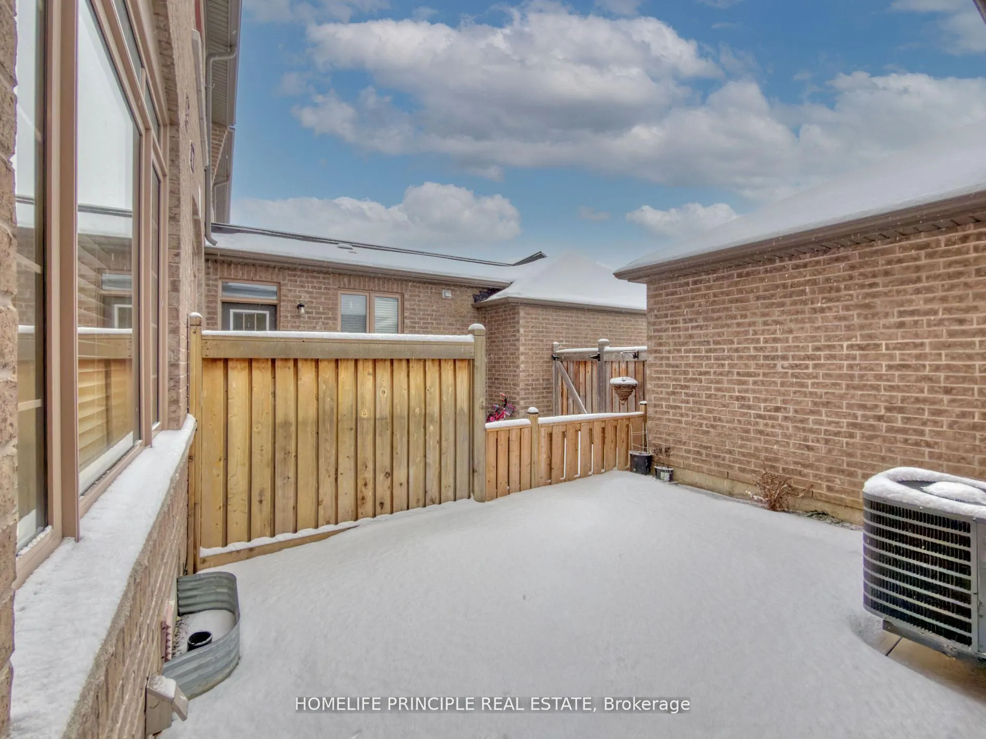 Photo 43 of 66 East'S Corners Boulevard, Vaughan, Kleinburg — HOMEH