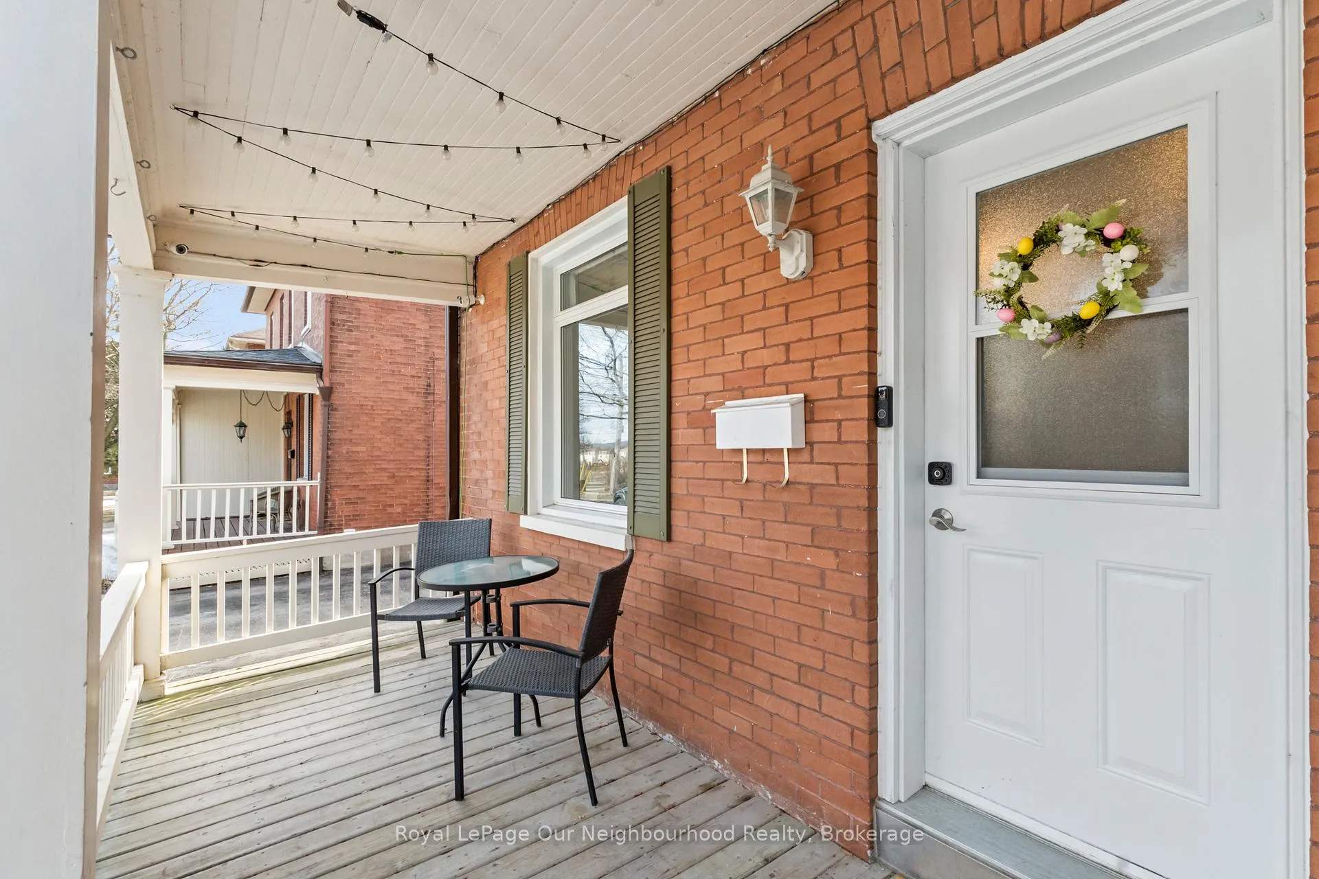Photo 2 of 9 Carlisle Avenue, Clarington, Bowmanville — HOMEH