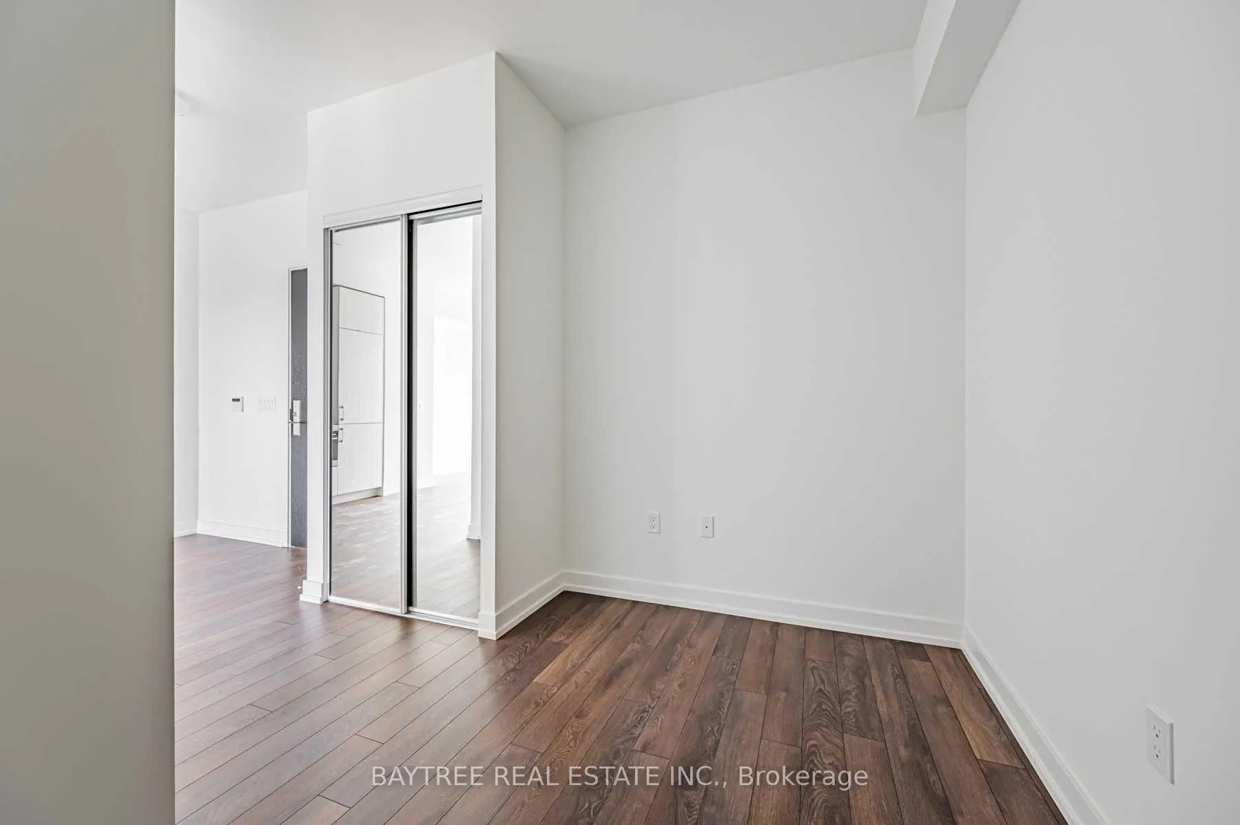 Photo 9 of Unit 521, 158 Front Street E, Toronto, Moss Park — HOMEH