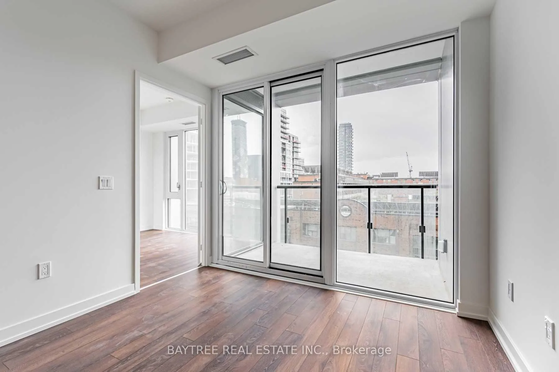 Photo 12 of Unit 521, 158 Front Street E, Toronto, Moss Park — HOMEH