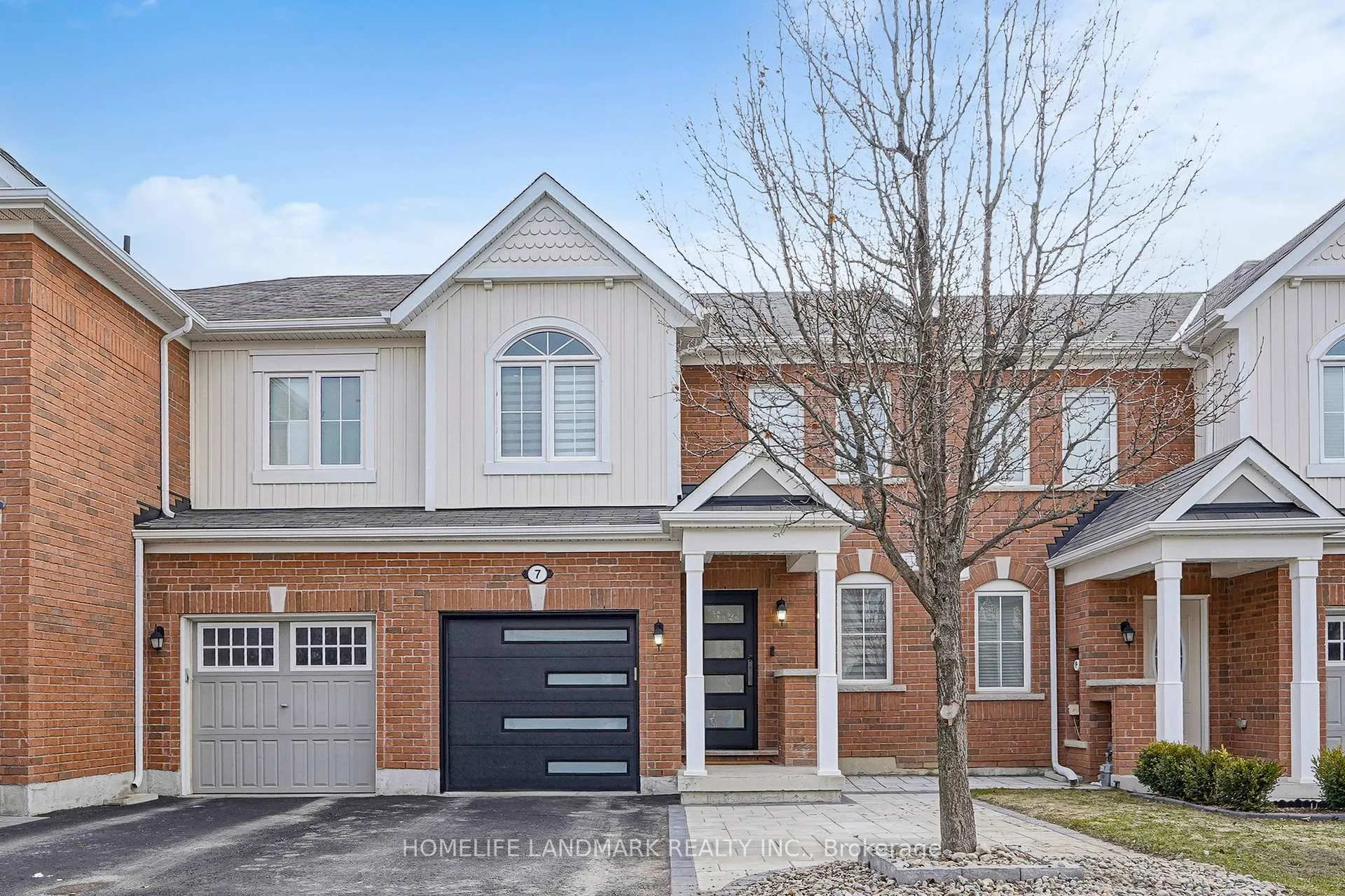 Photo 1 of 7 Hutt Crescent, Aurora, Rural Aurora — HOMEH