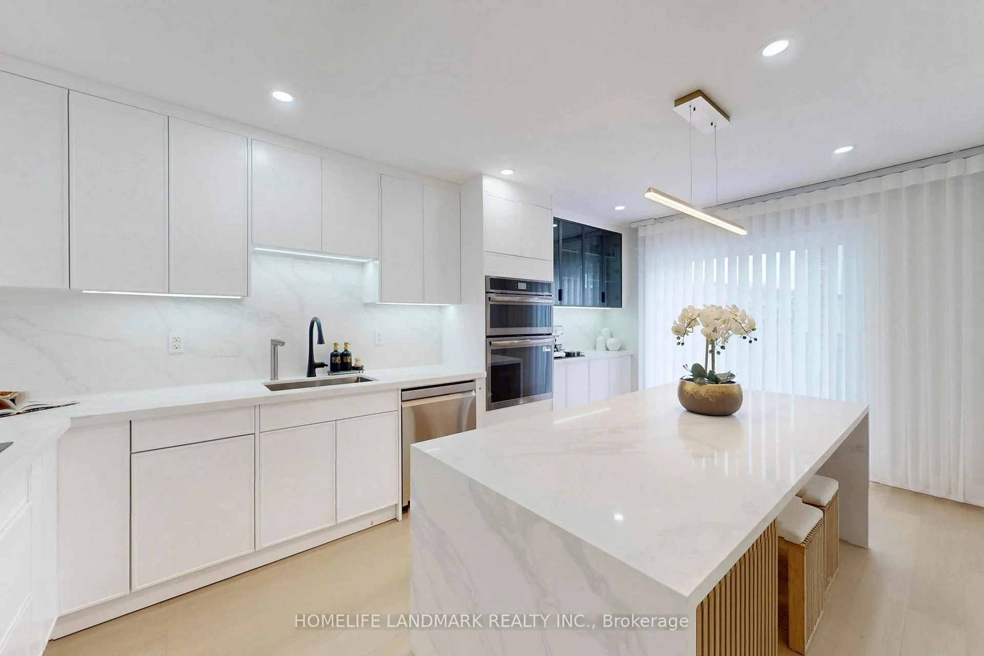 Photo 6 of 7 Hutt Crescent, Aurora, Rural Aurora — HOMEH