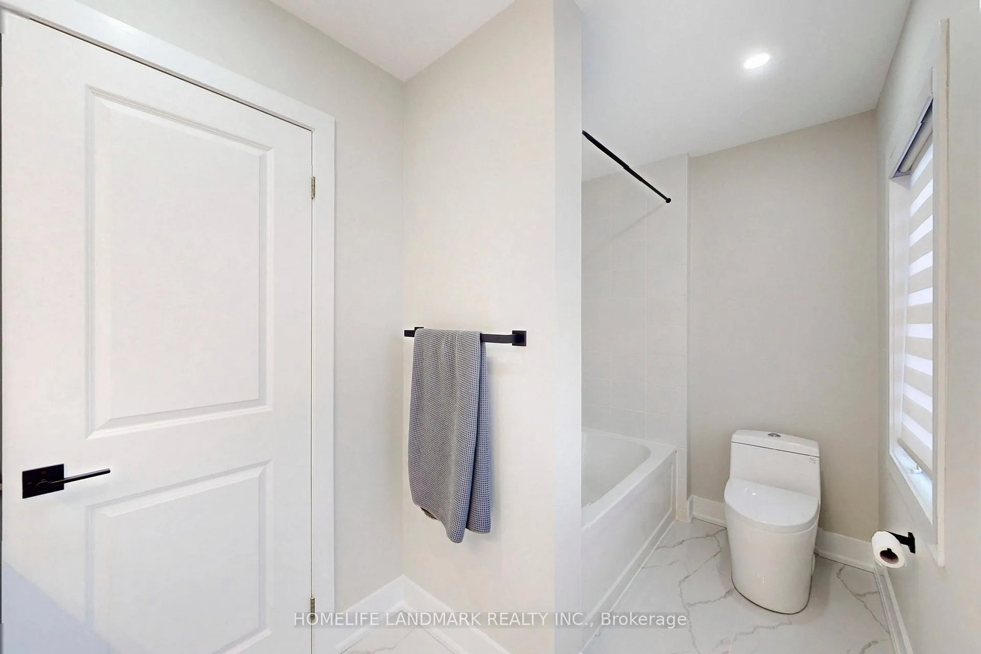 Photo 27 of 7 Hutt Crescent, Aurora, Rural Aurora — HOMEH