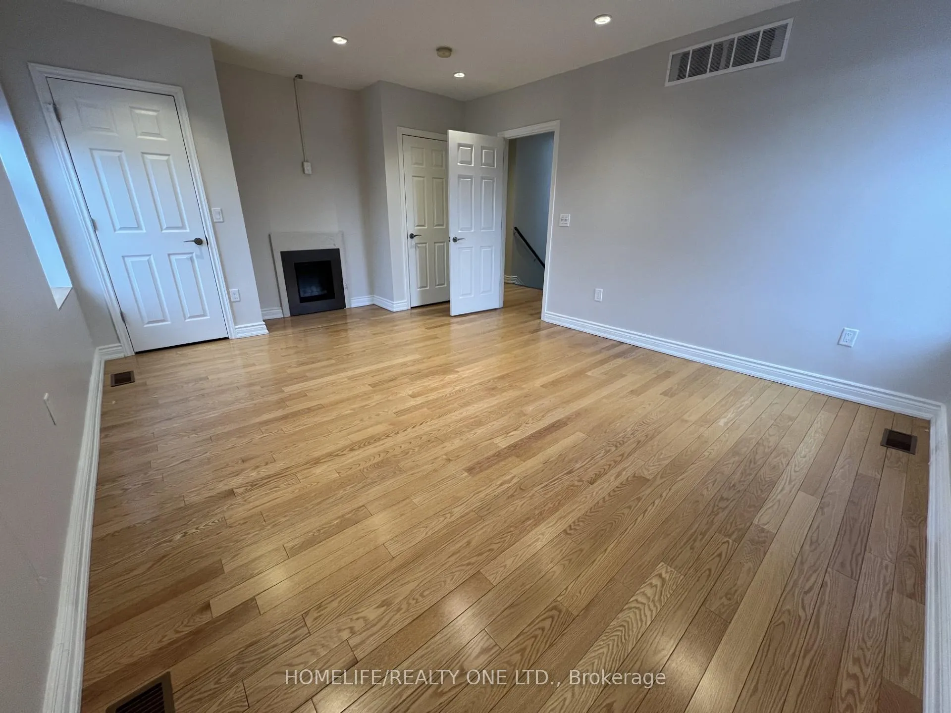 Photo 9 of Unit 3, 579 Gerrard Street E, Toronto, South Riverdale — HOMEH