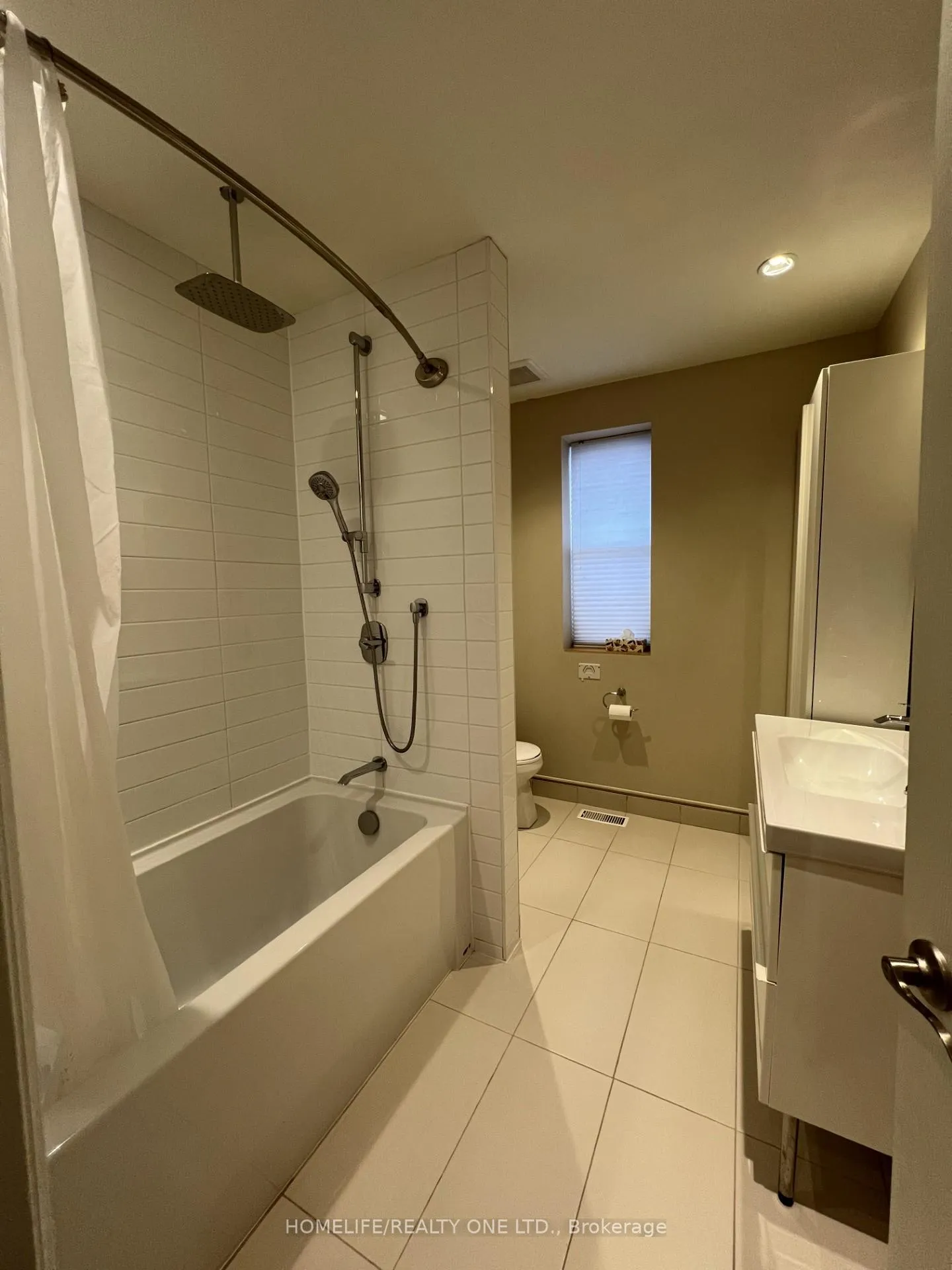 Photo 14 of Unit 3, 579 Gerrard Street E, Toronto, South Riverdale — HOMEH
