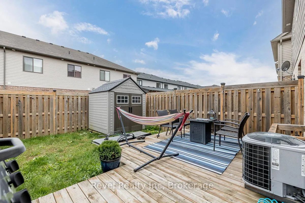 Photo 4 of 983 Cook Drive, Midland — HOMEH