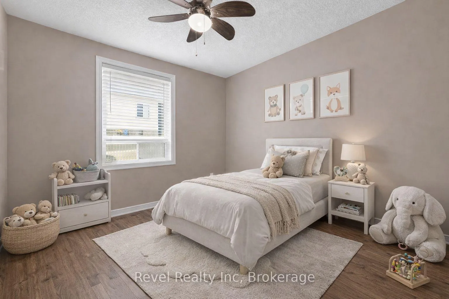 Photo 10 of 983 Cook Drive, Midland — HOMEH