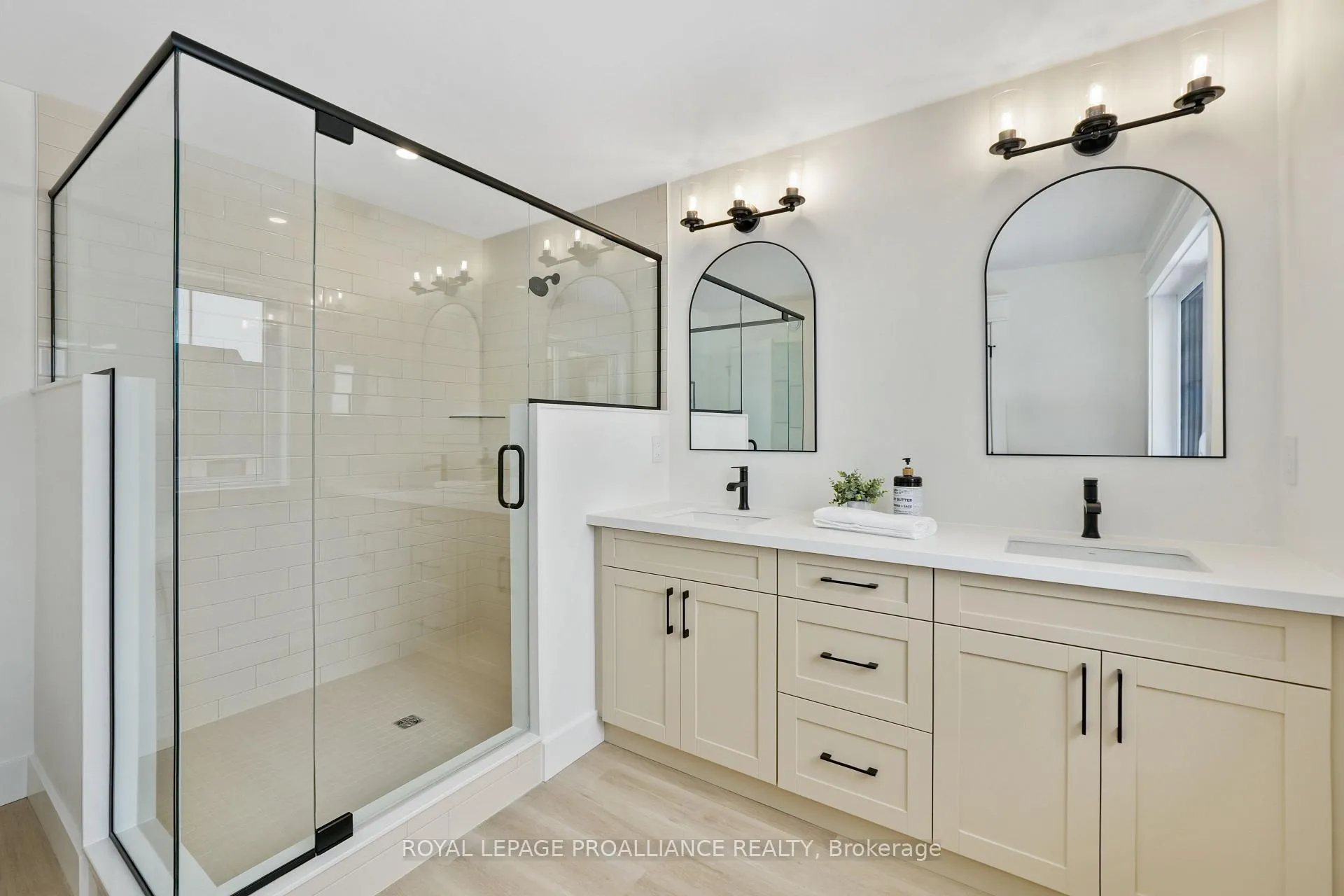 Photo 39 of 4 Hollingsworth Street, Prince Edward County, Sophiasburg Ward — HOMEH