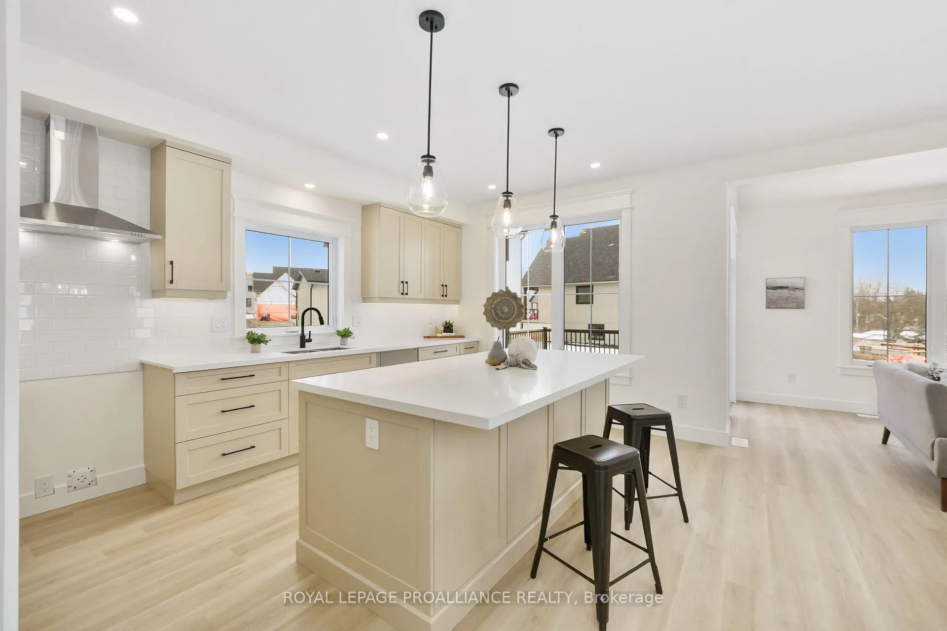 Photo 10 of 4 Hollingsworth Street, Prince Edward County, Sophiasburg Ward — HOMEH