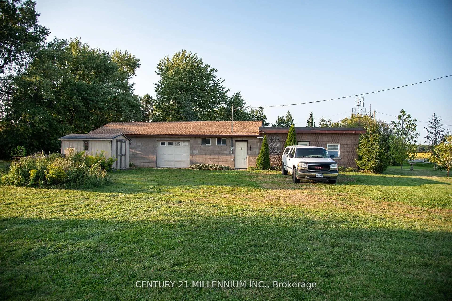 Photo 2 of 1917 Hansler Road, Thorold, Allanburg/Thorold South — HOMEH