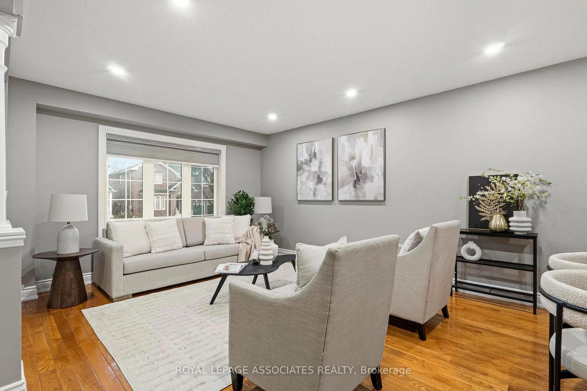 Photo 5 of 1044 Langford Street, Oshawa, Eastdale — HOMEH