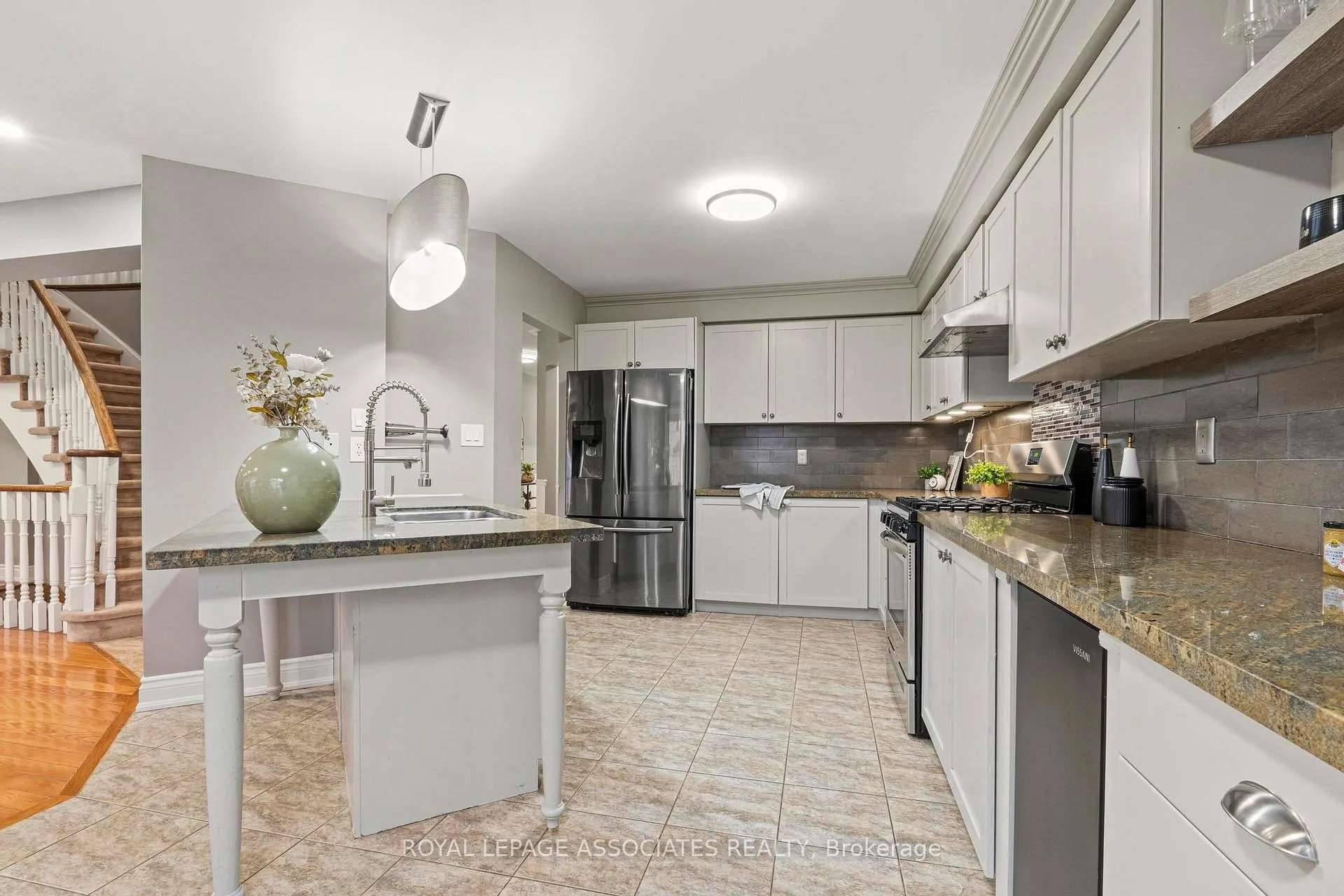 Photo 12 of 1044 Langford Street, Oshawa, Eastdale — HOMEH