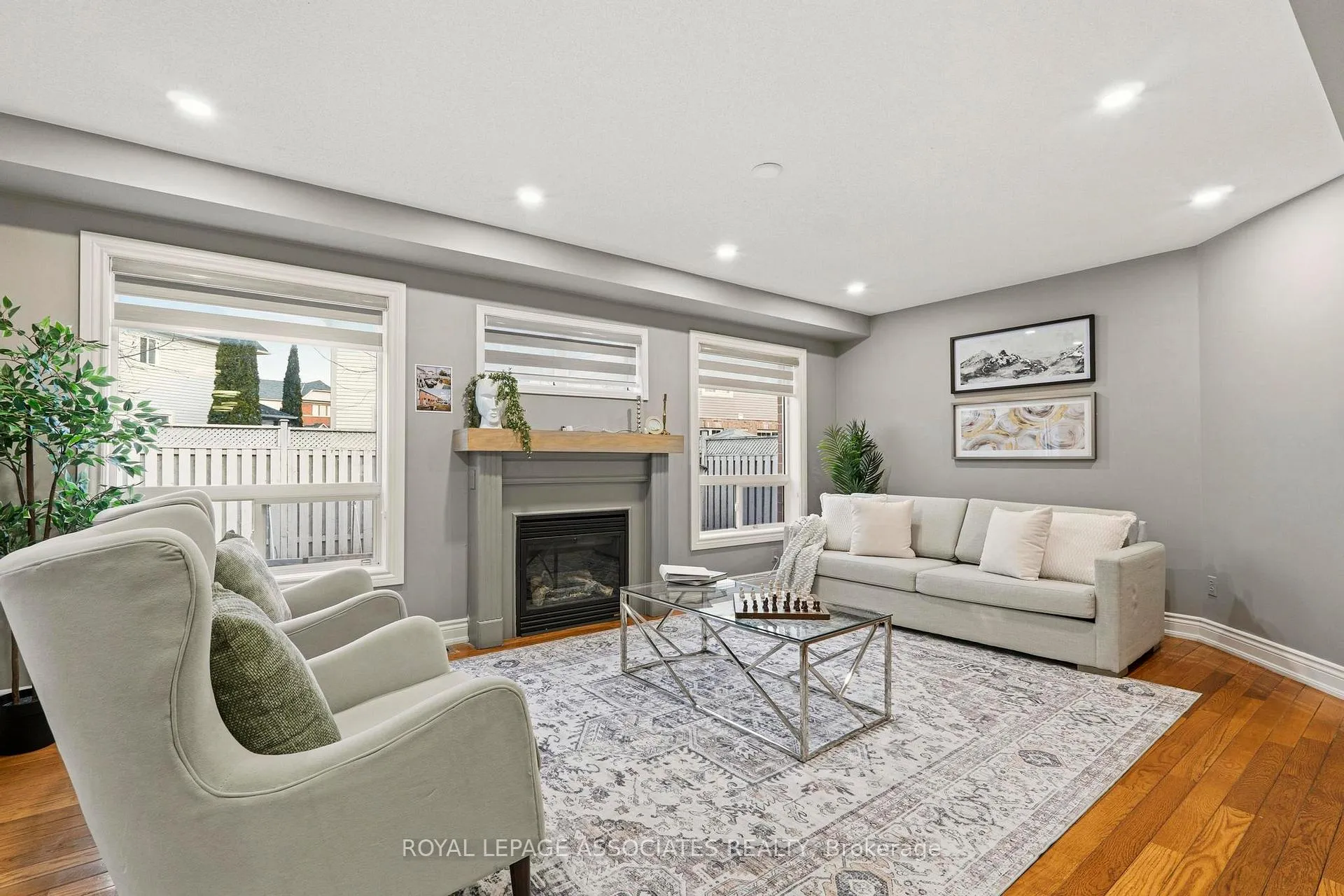 Photo 15 of 1044 Langford Street, Oshawa, Eastdale — HOMEH