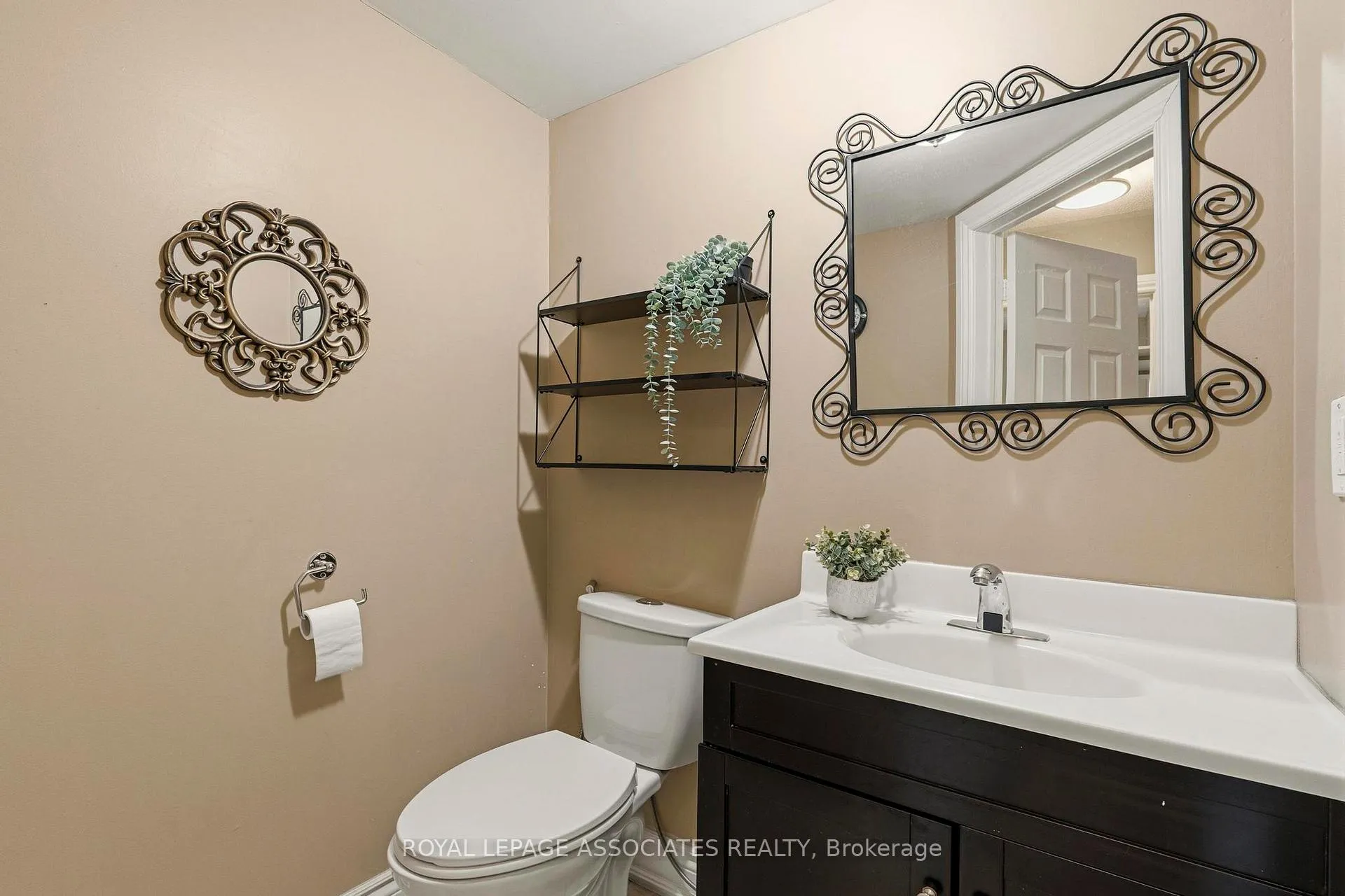 Photo 20 of 1044 Langford Street, Oshawa, Eastdale — HOMEH