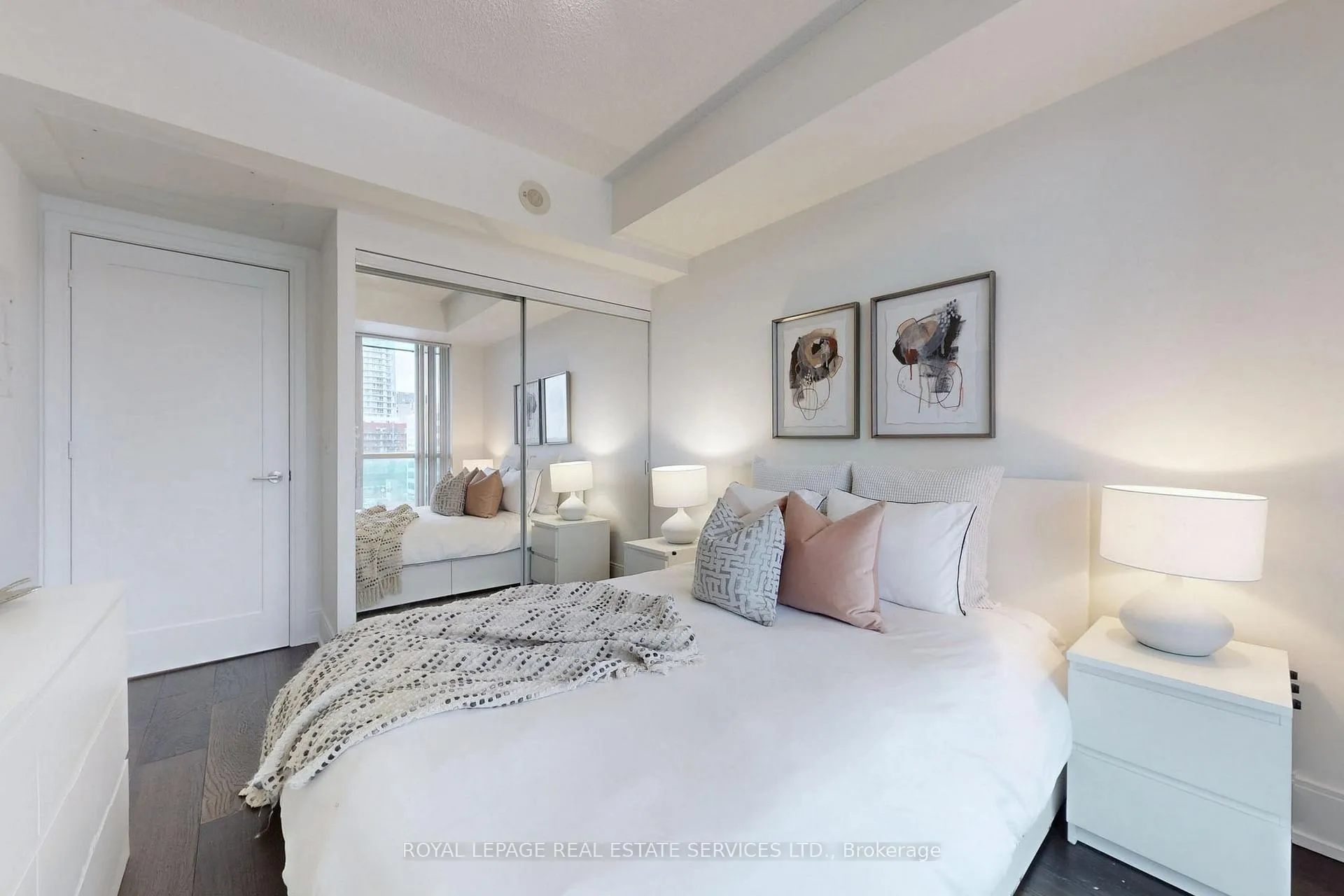 Photo 12 of Unit 901, 25 Broadway Avenue, Toronto, Mount Pleasant West — HOMEH