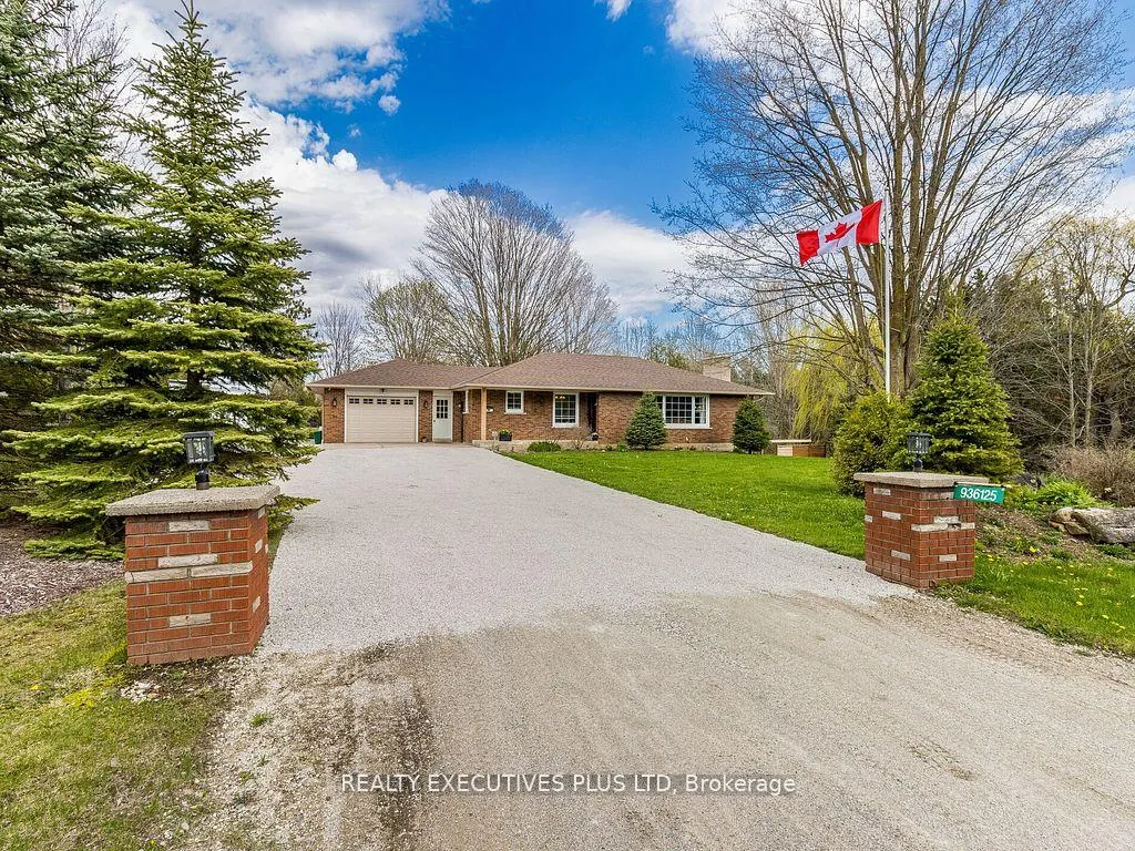 Front of 936125 Airport Road N