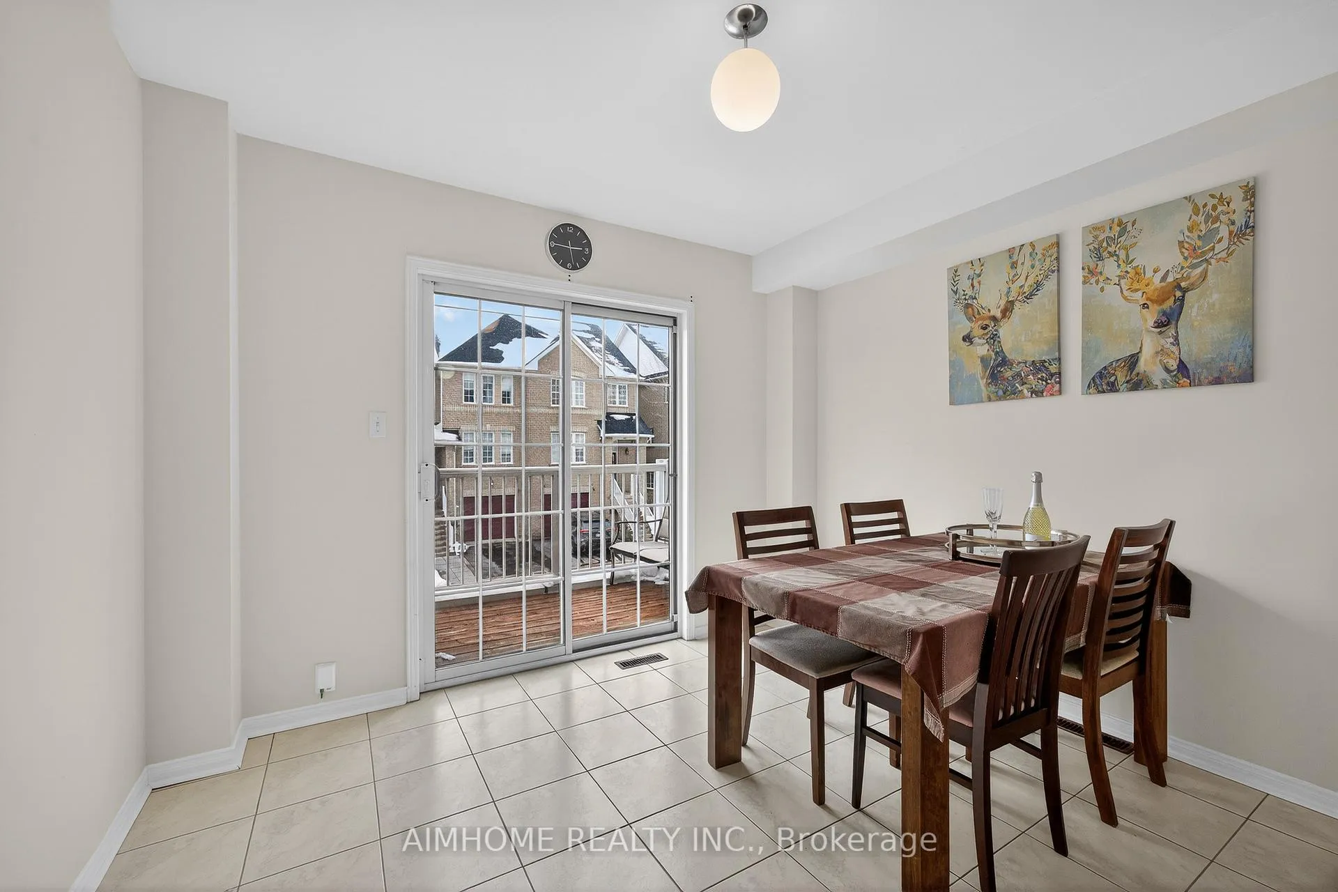 Photo 9 of 698 Warden Avenue, Scarborough, Clairlea-Birchmount — HOMEH