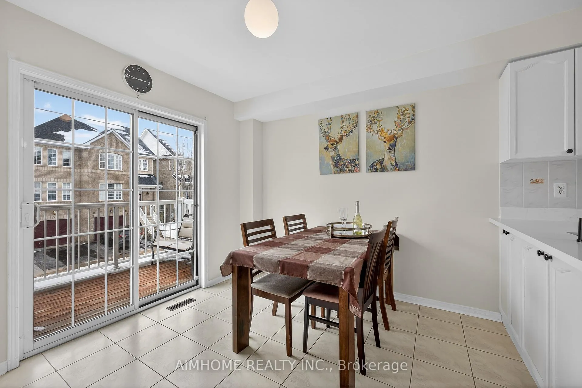 Photo 10 of 698 Warden Avenue, Scarborough, Clairlea-Birchmount — HOMEH