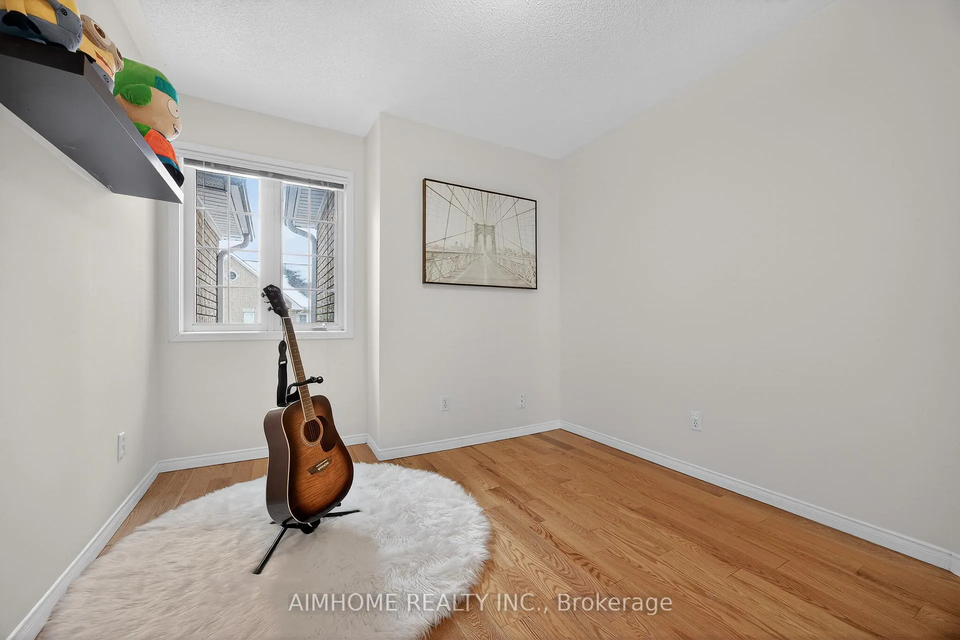 Photo 21 of 698 Warden Avenue, Scarborough, Clairlea-Birchmount — HOMEH