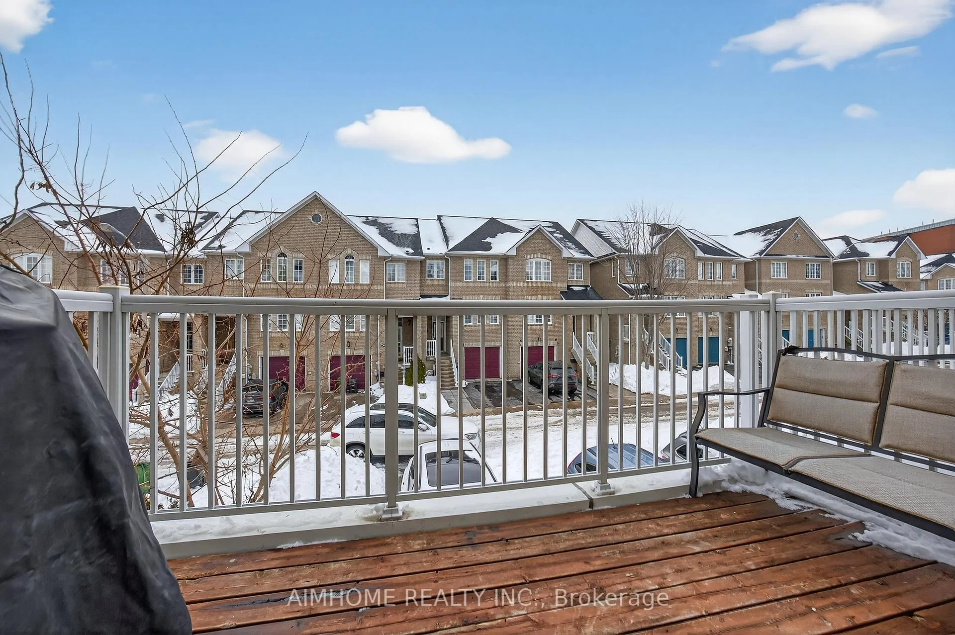 Photo 35 of 698 Warden Avenue, Scarborough, Clairlea-Birchmount — HOMEH