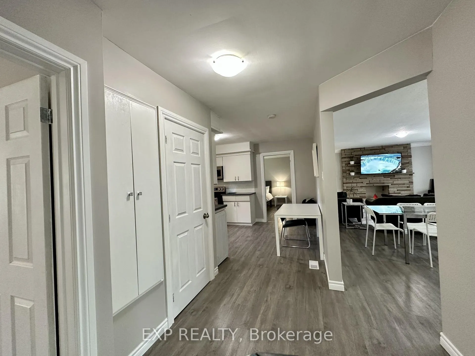 Photo 9 of 16 Broadview Avenue, St. Catharines, Glendale/Glenridge — HOMEH