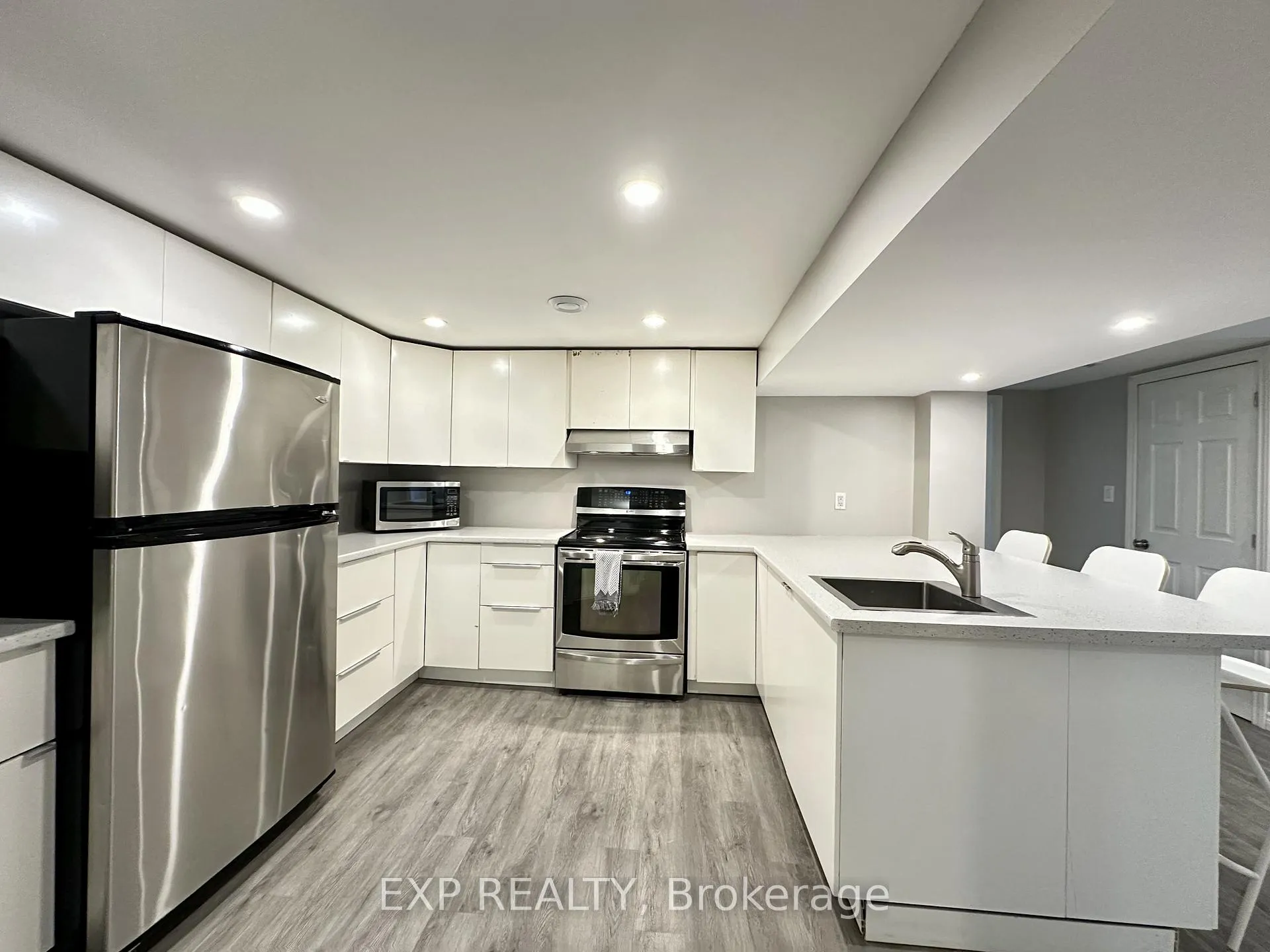 Photo 28 of 16 Broadview Avenue, St. Catharines, Glendale/Glenridge — HOMEH