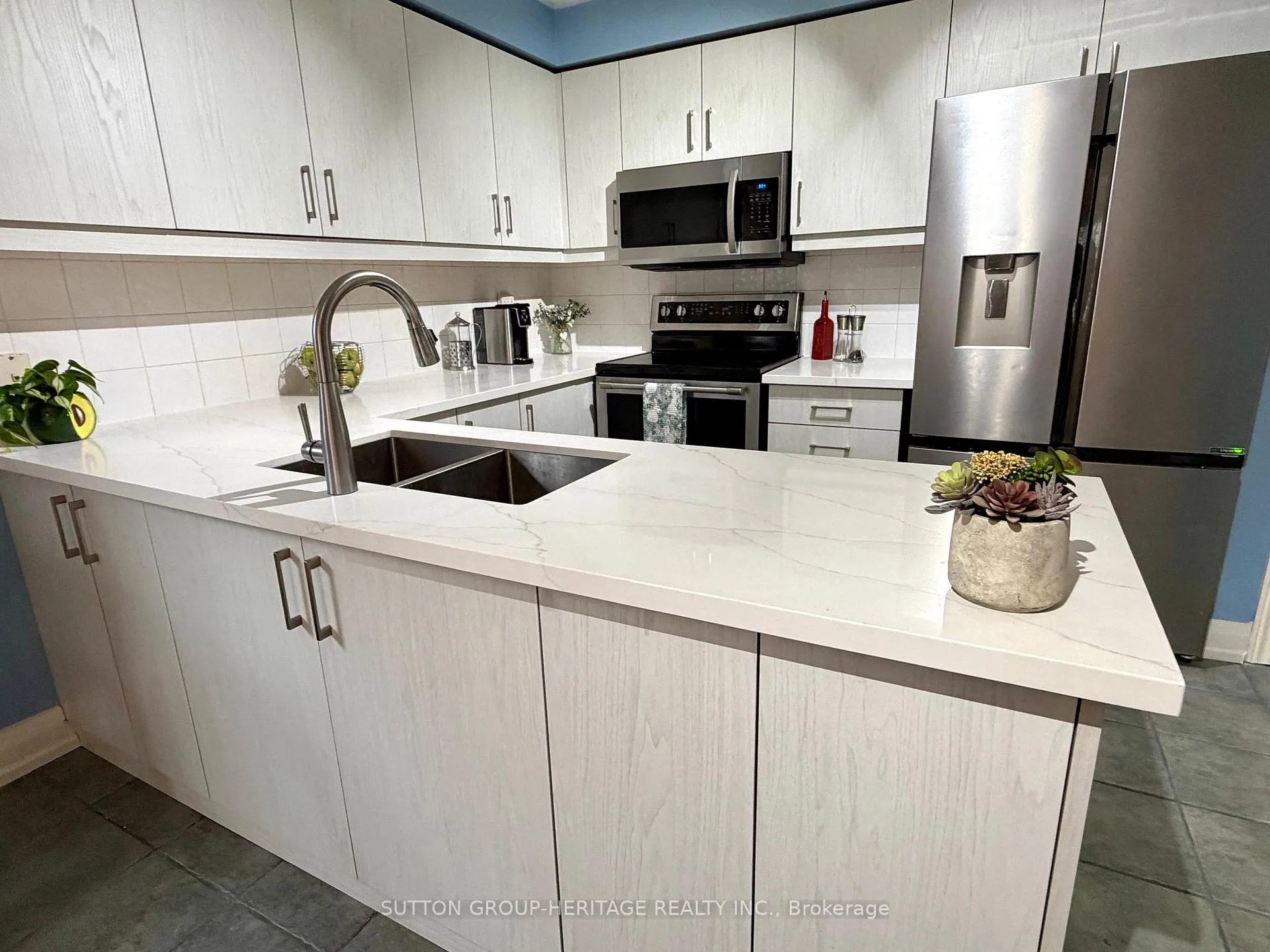 Photo 3 of 52 Barnes Drive, Ajax, Central — HOMEH
