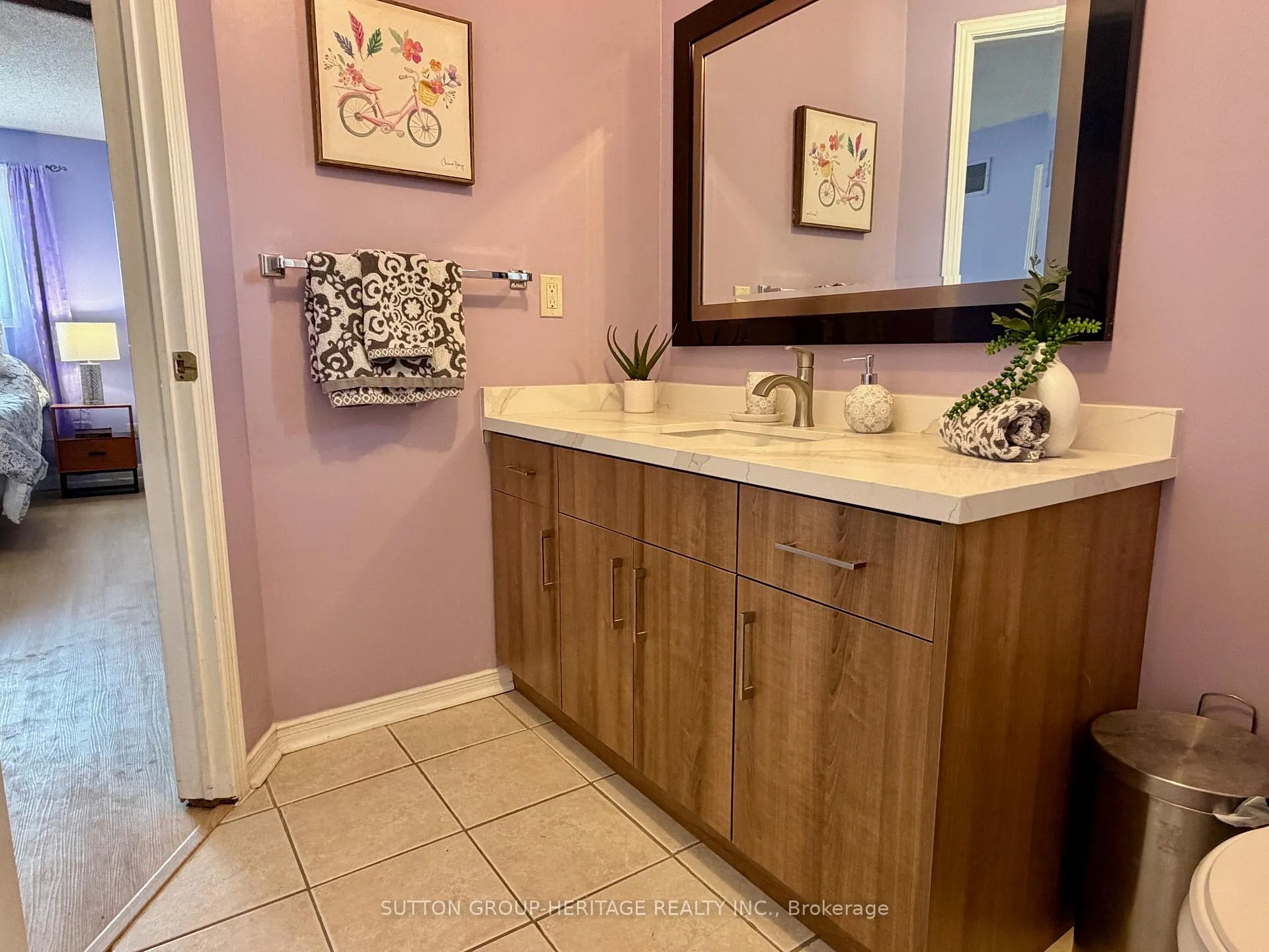 Photo 22 of 52 Barnes Drive, Ajax, Central — HOMEH