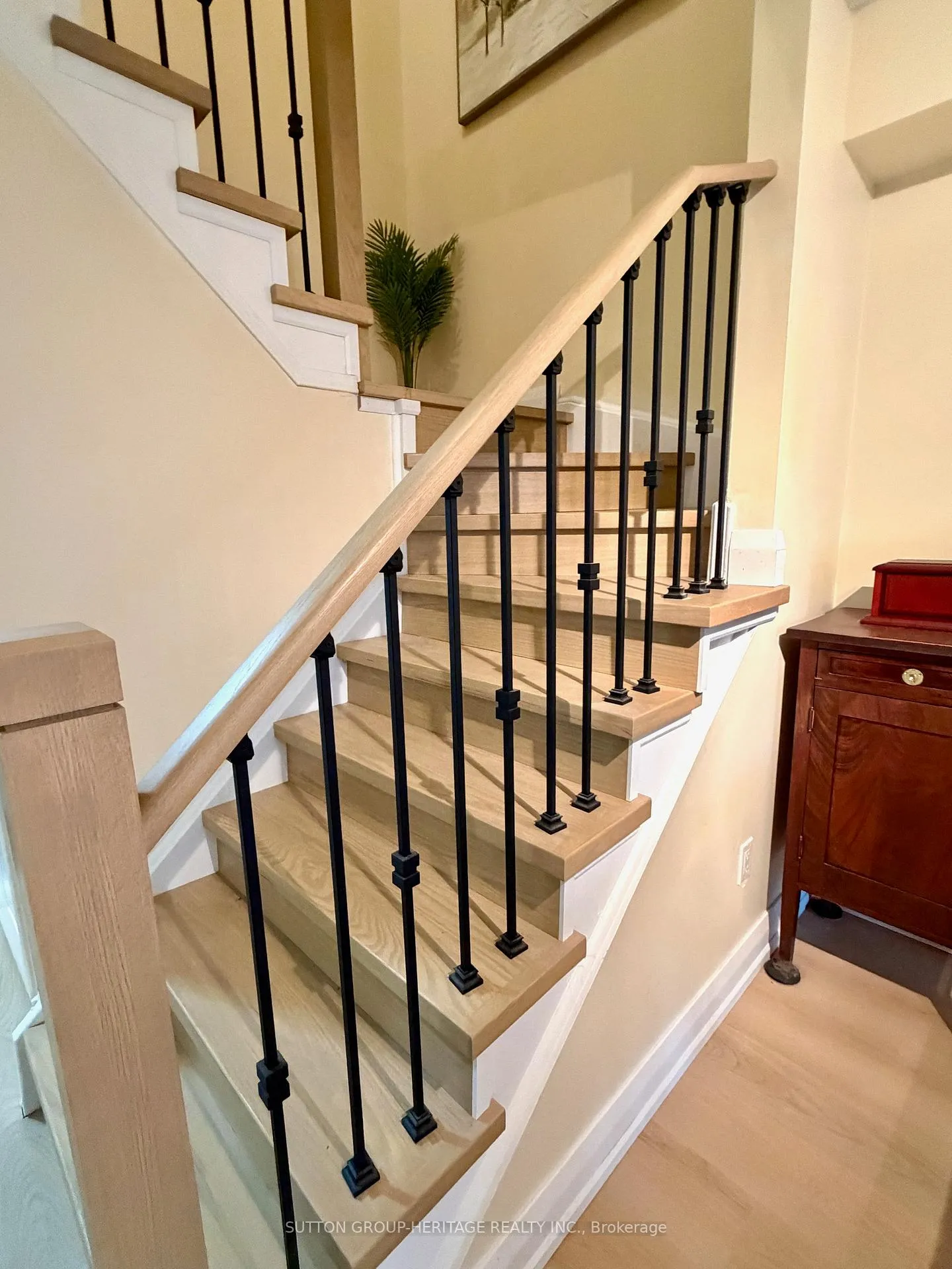 Photo 27 of 52 Barnes Drive, Ajax, Central — HOMEH