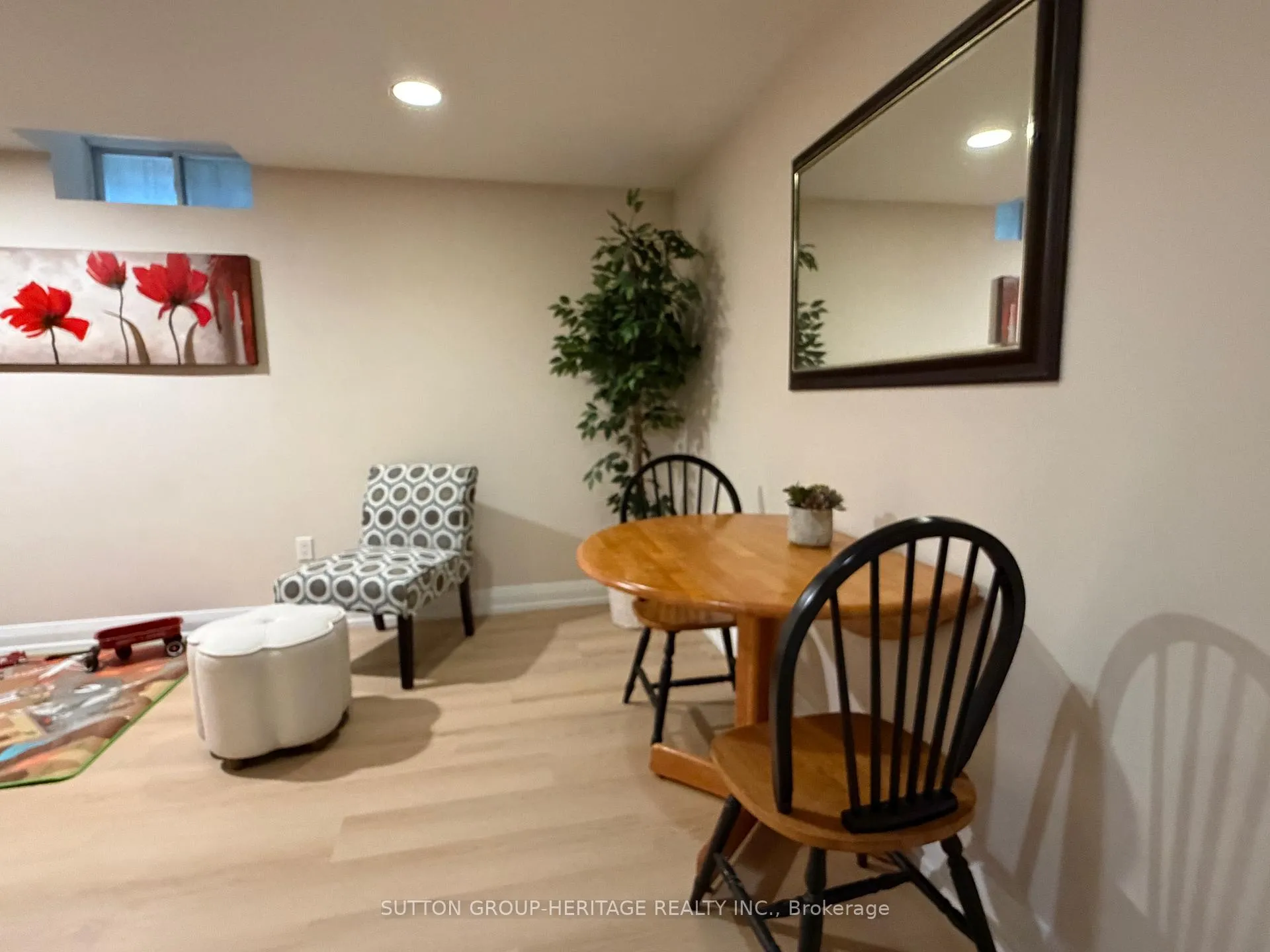 Photo 29 of 52 Barnes Drive, Ajax, Central — HOMEH